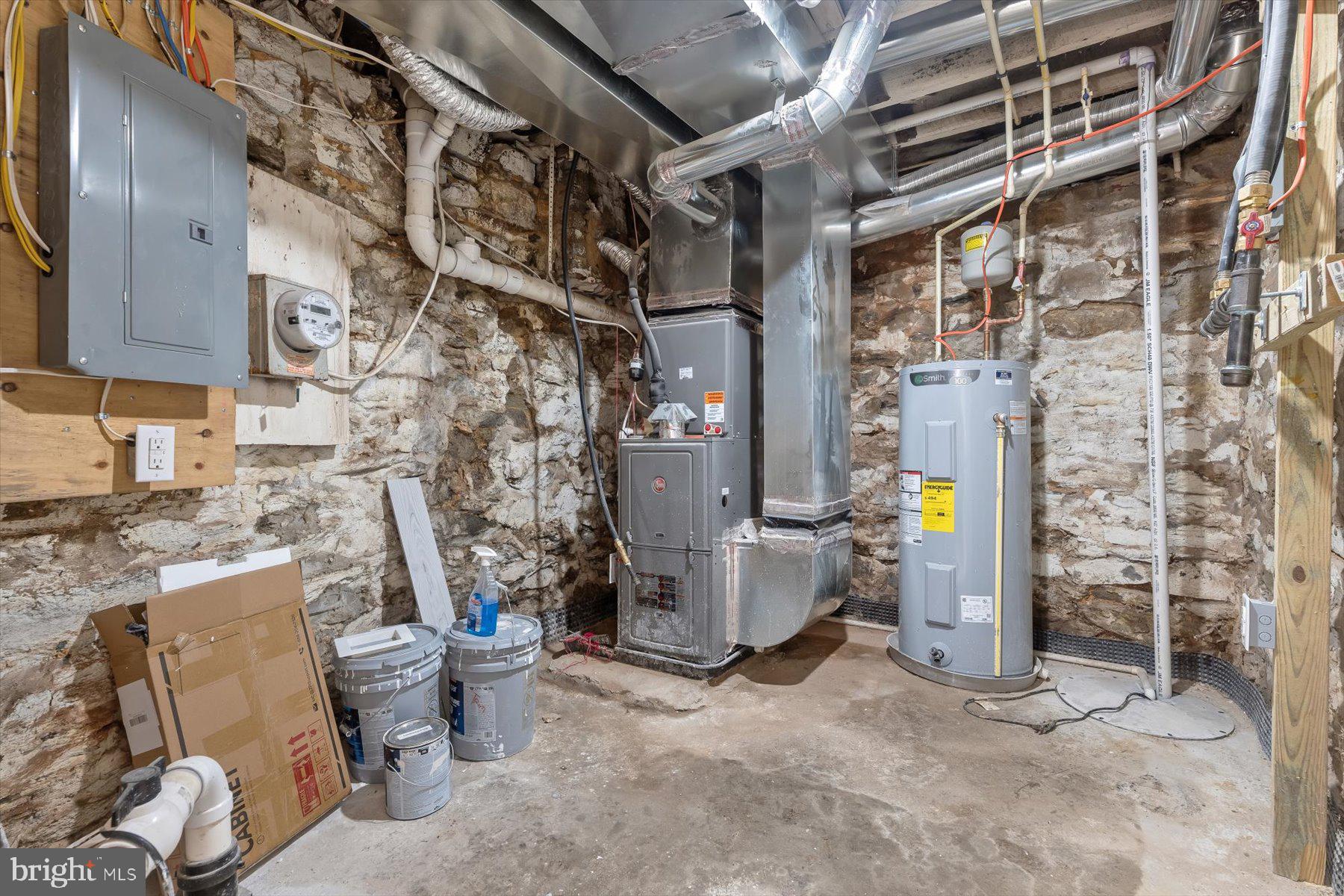 HAMPDEN HISTORIC DISTRICT - Residential