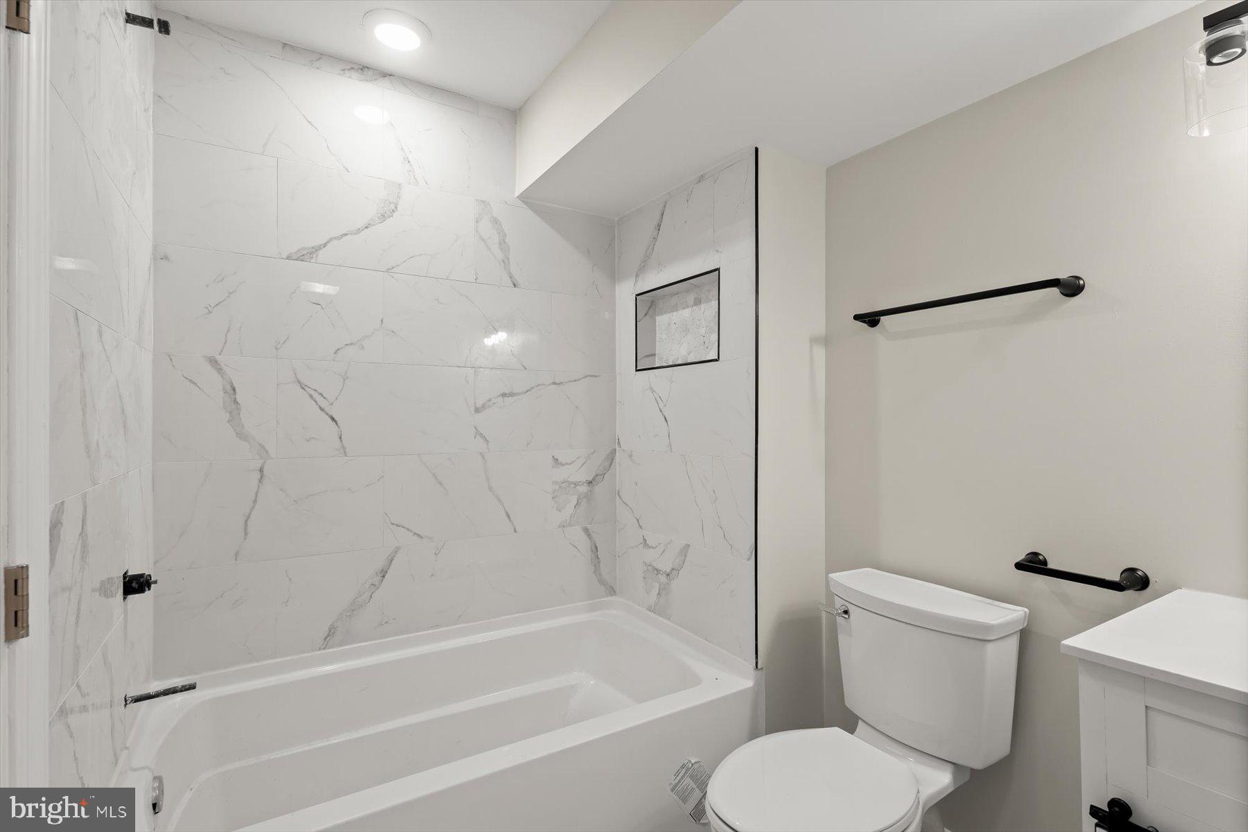 HAMPDEN HISTORIC DISTRICT - Residential