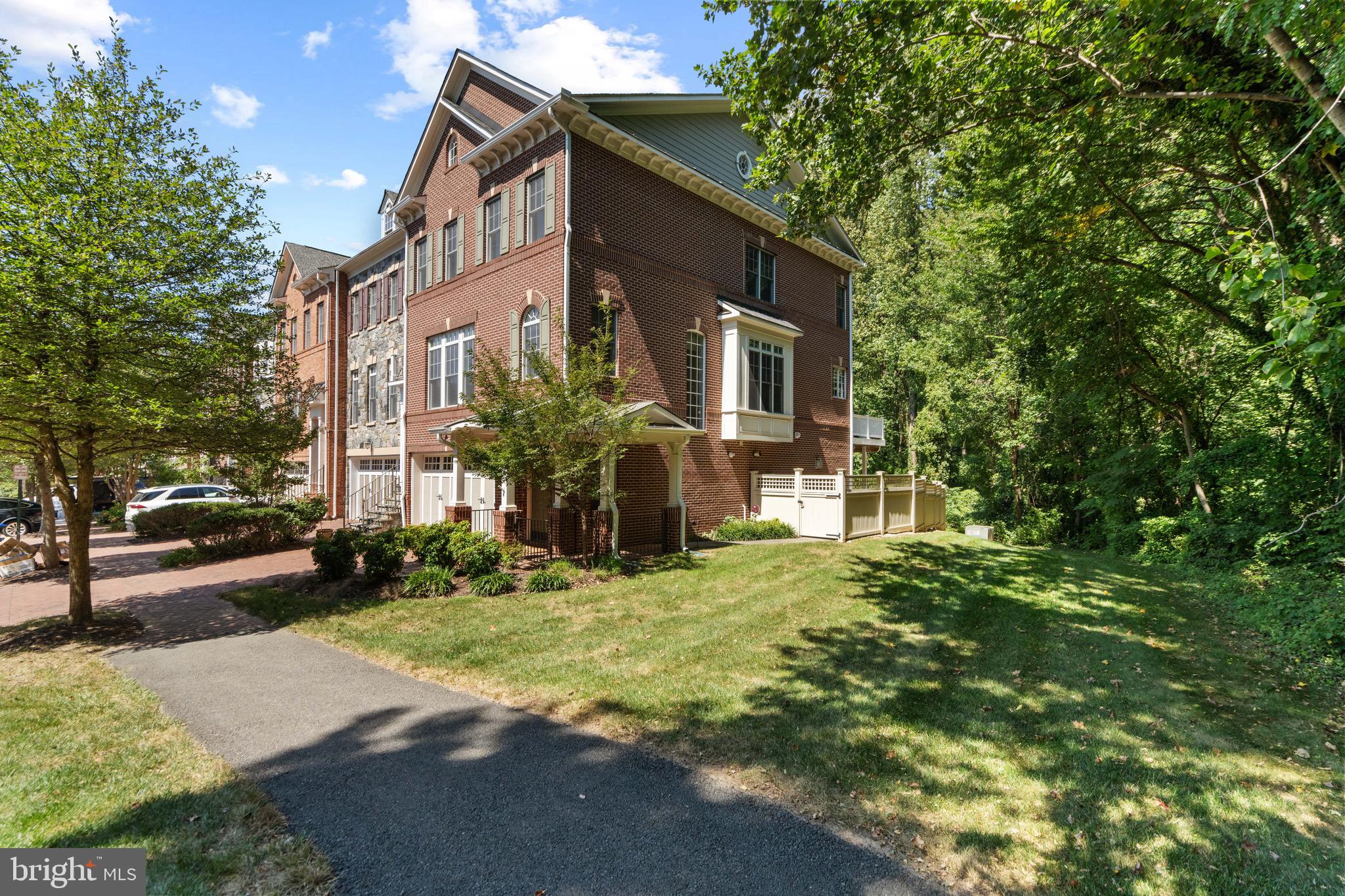 STOCKWELL MANOR - Residential