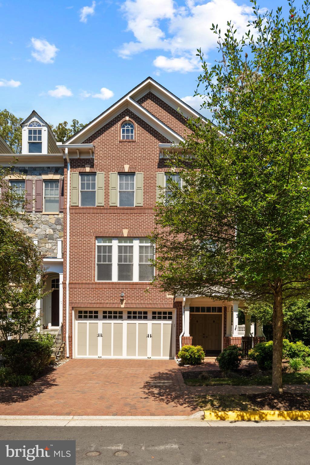 STOCKWELL MANOR - Residential