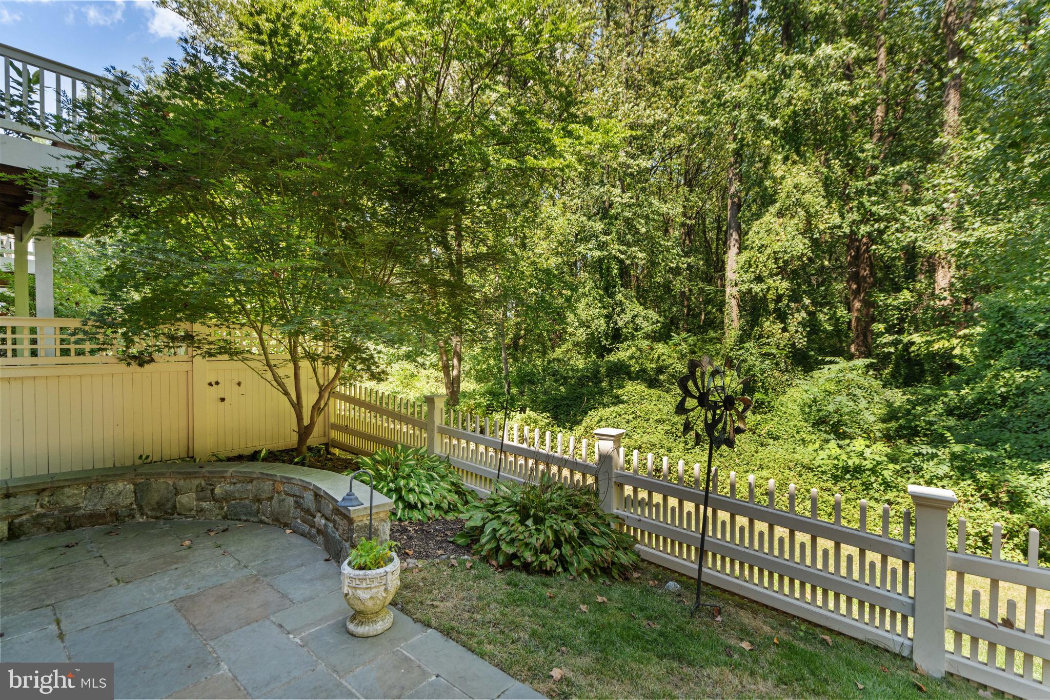 STOCKWELL MANOR - Residential