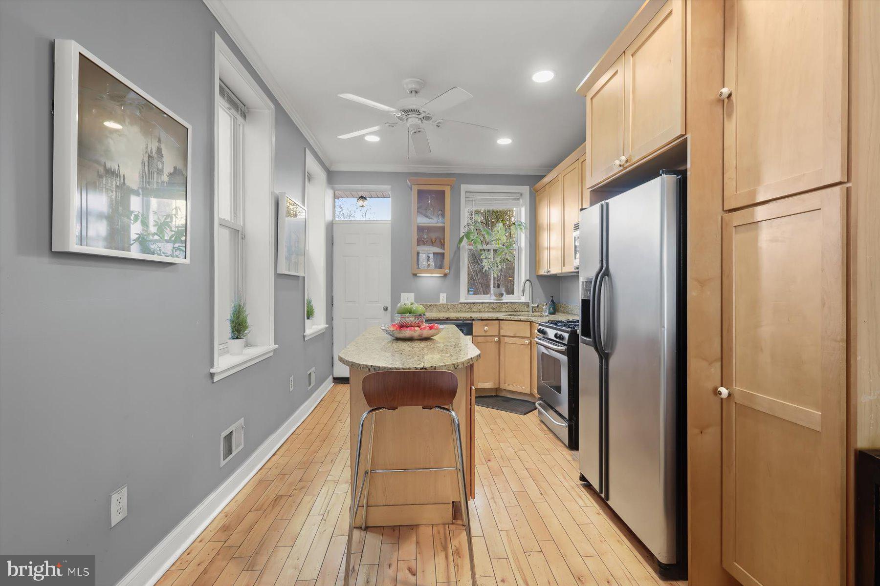 HIGHLANDTOWN - Residential