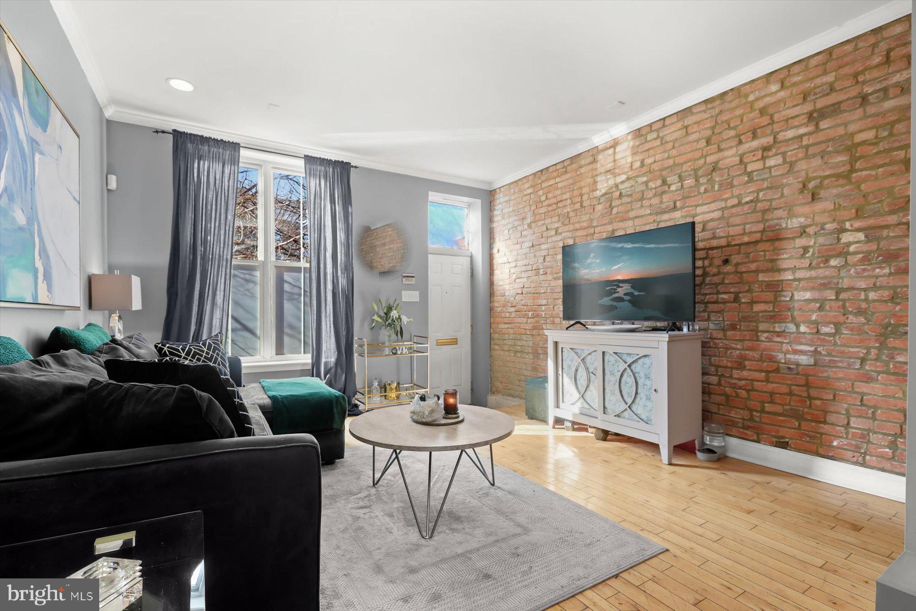 HIGHLANDTOWN - Residential