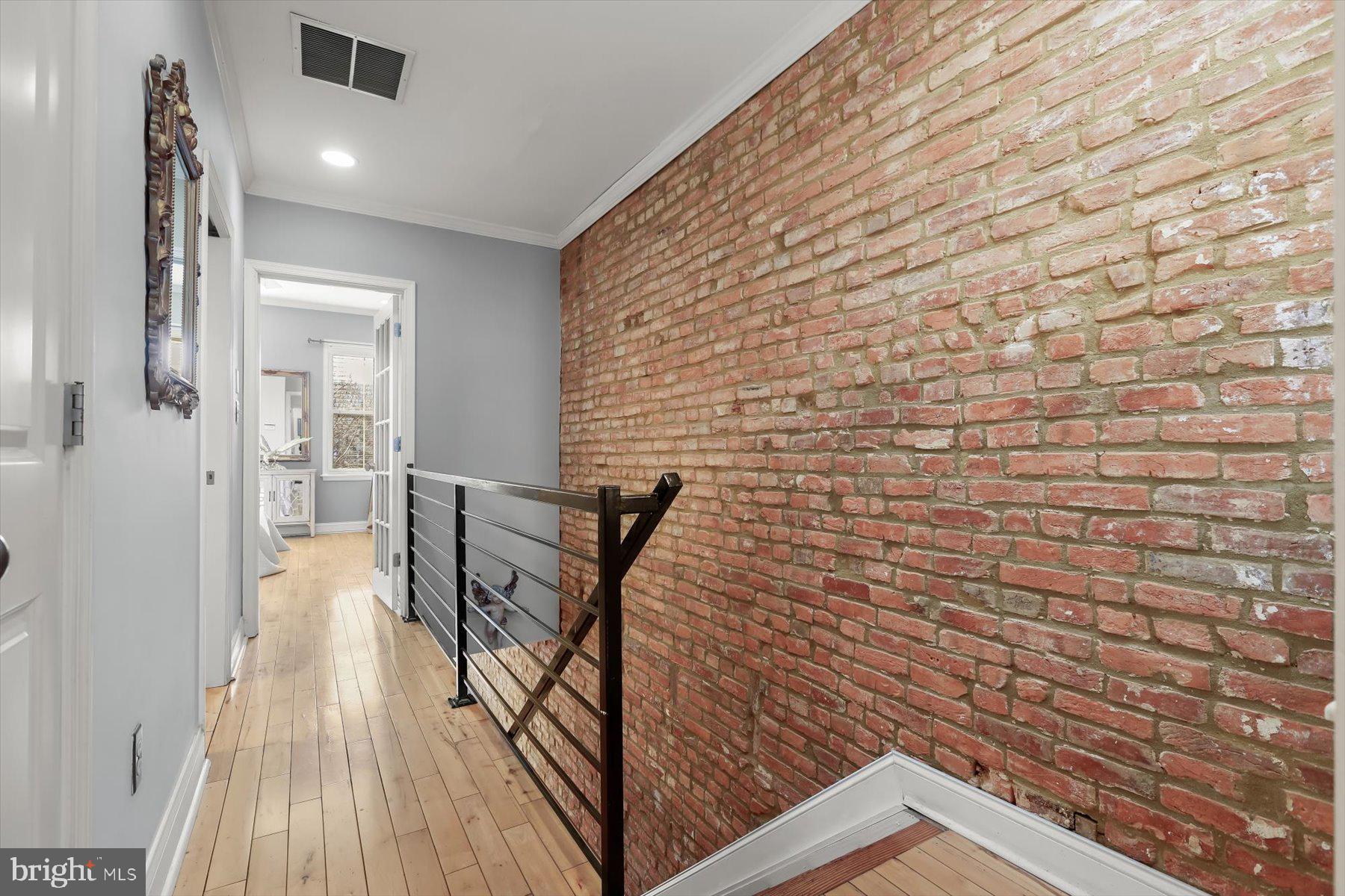 HIGHLANDTOWN - Residential