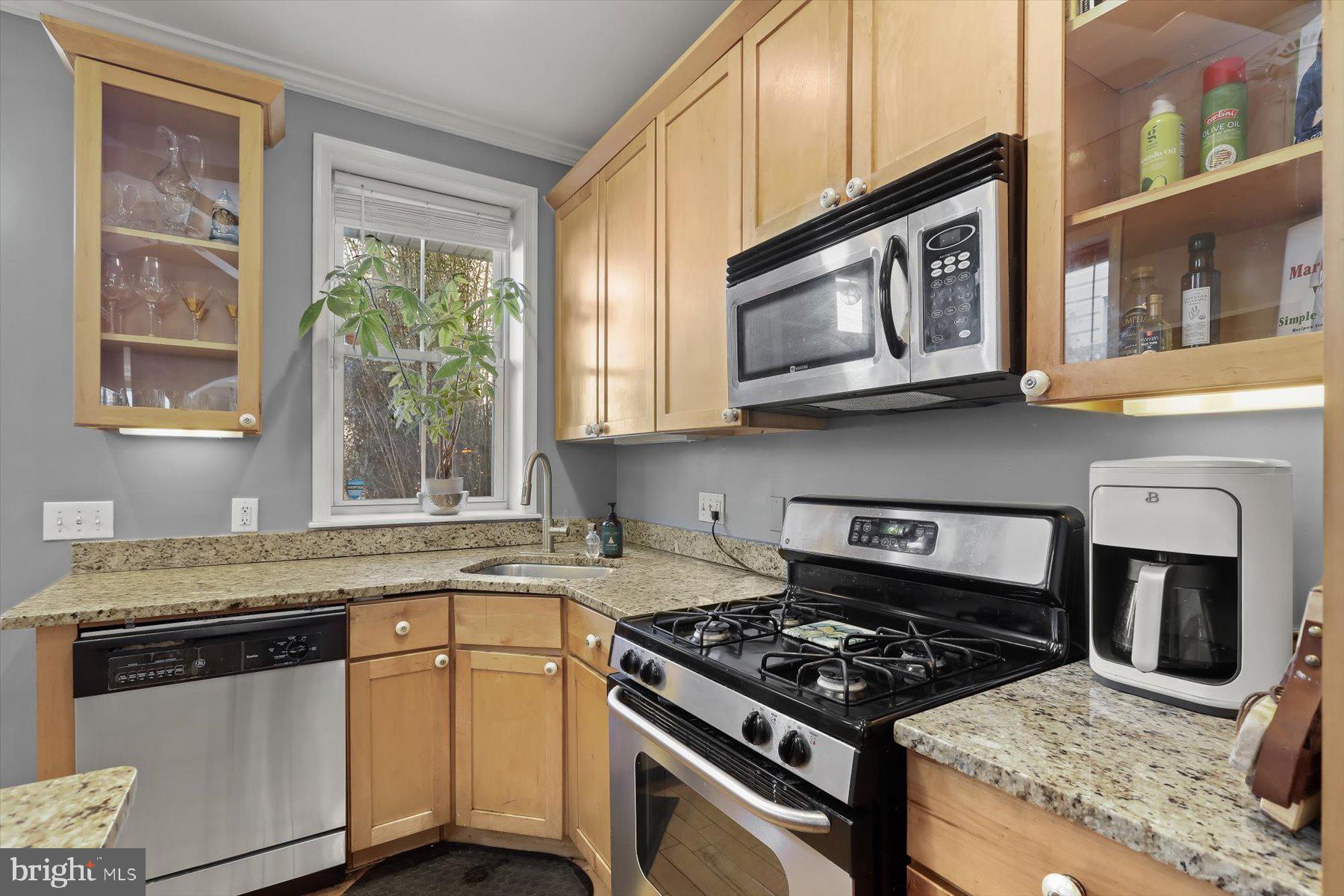 HIGHLANDTOWN - Residential