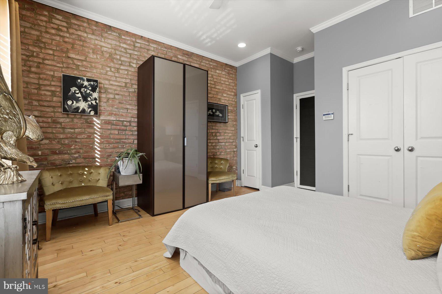 HIGHLANDTOWN - Residential