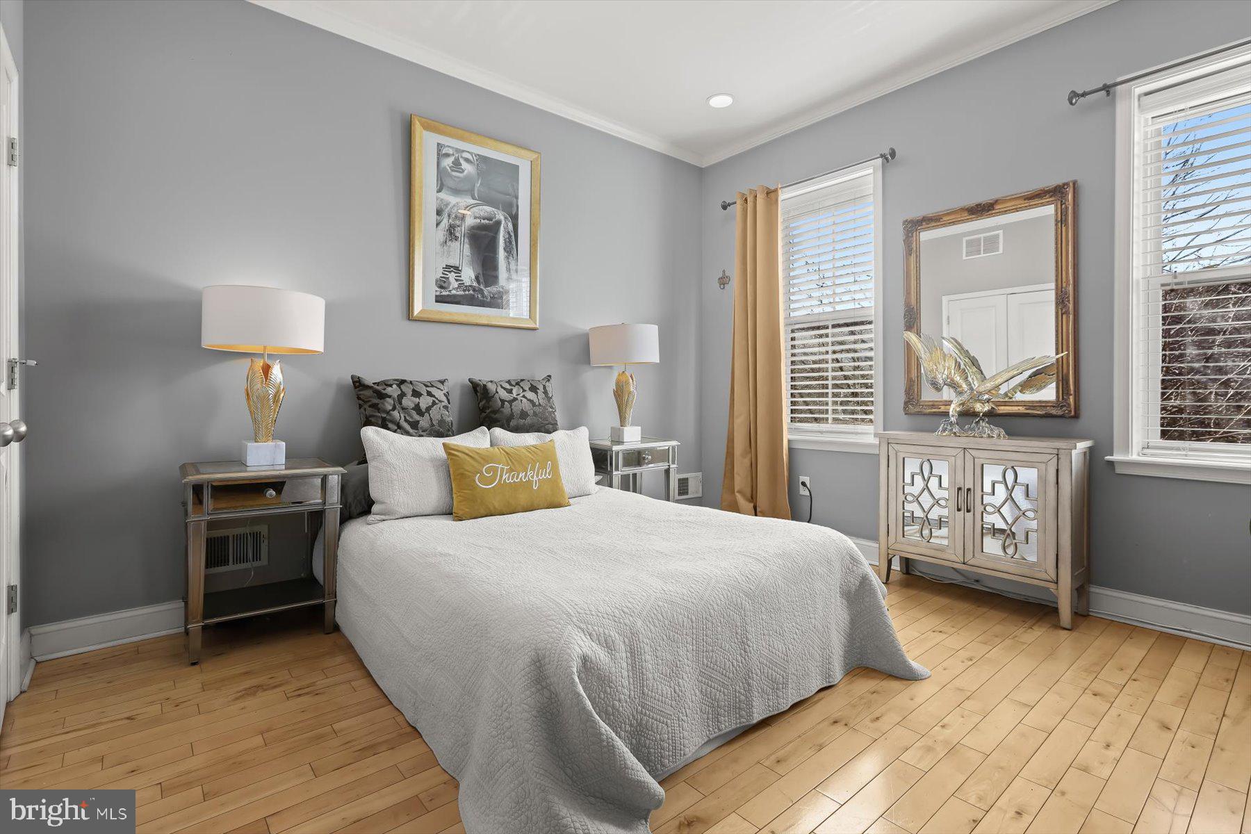 HIGHLANDTOWN - Residential