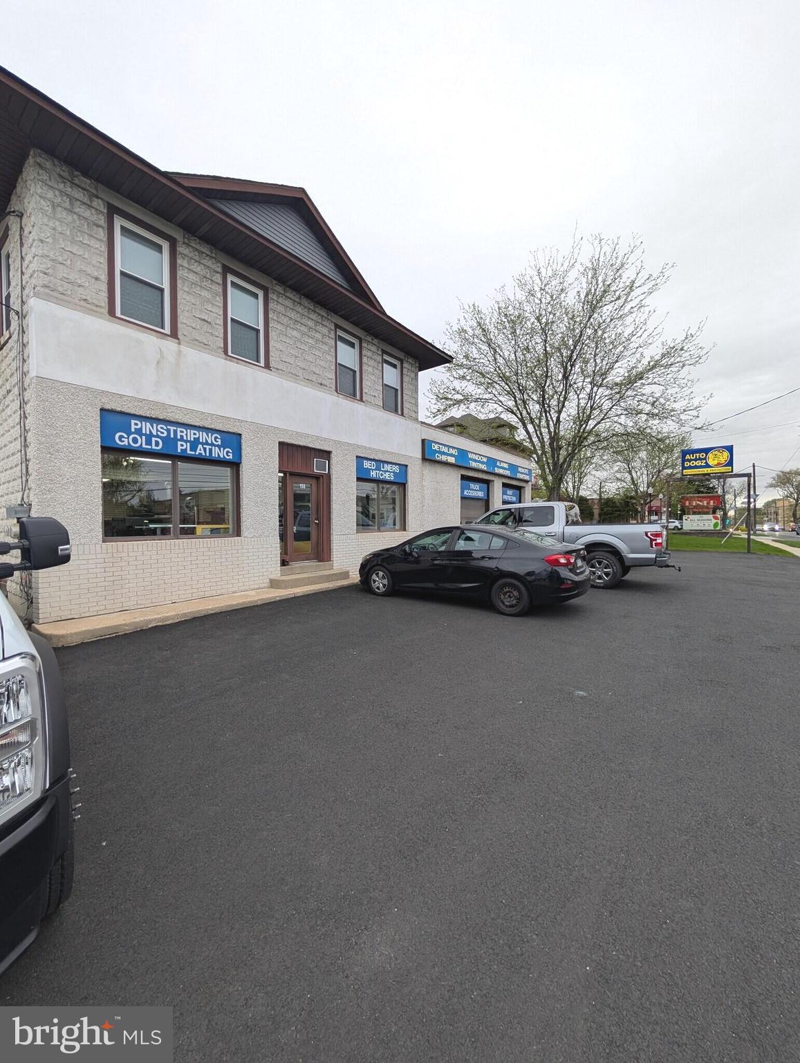 158 S WHITE HORSE PIKE