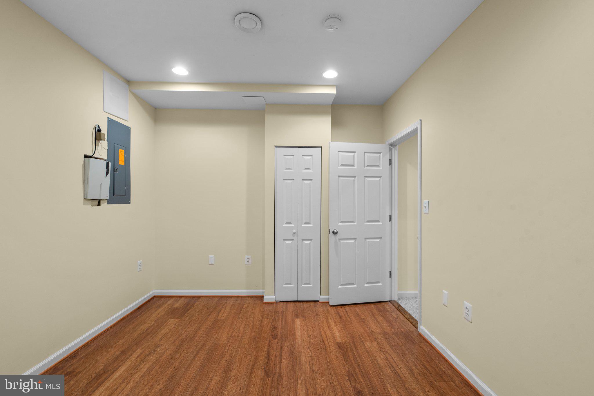 LYNDWOOD - Residential