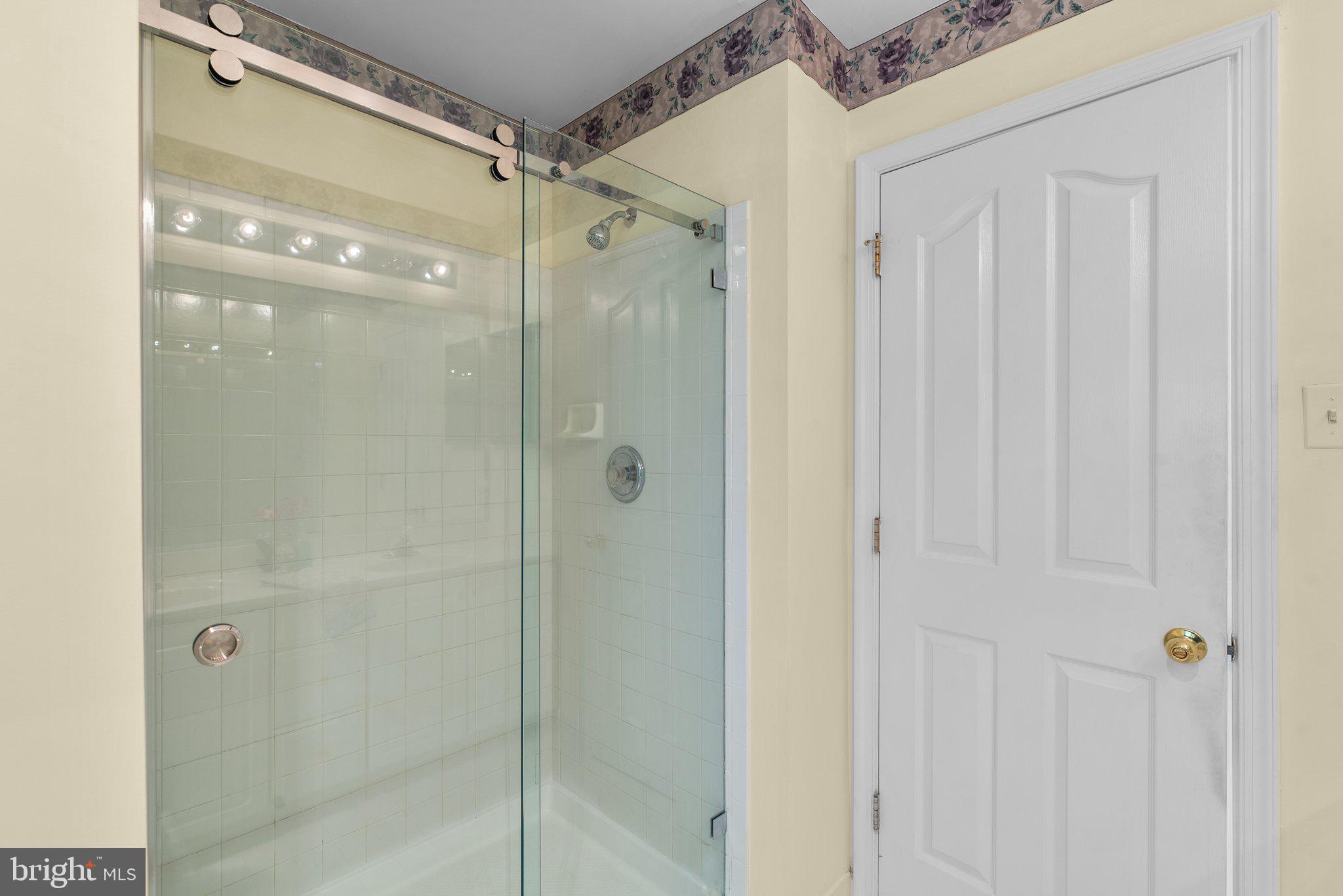 LYNDWOOD - Residential