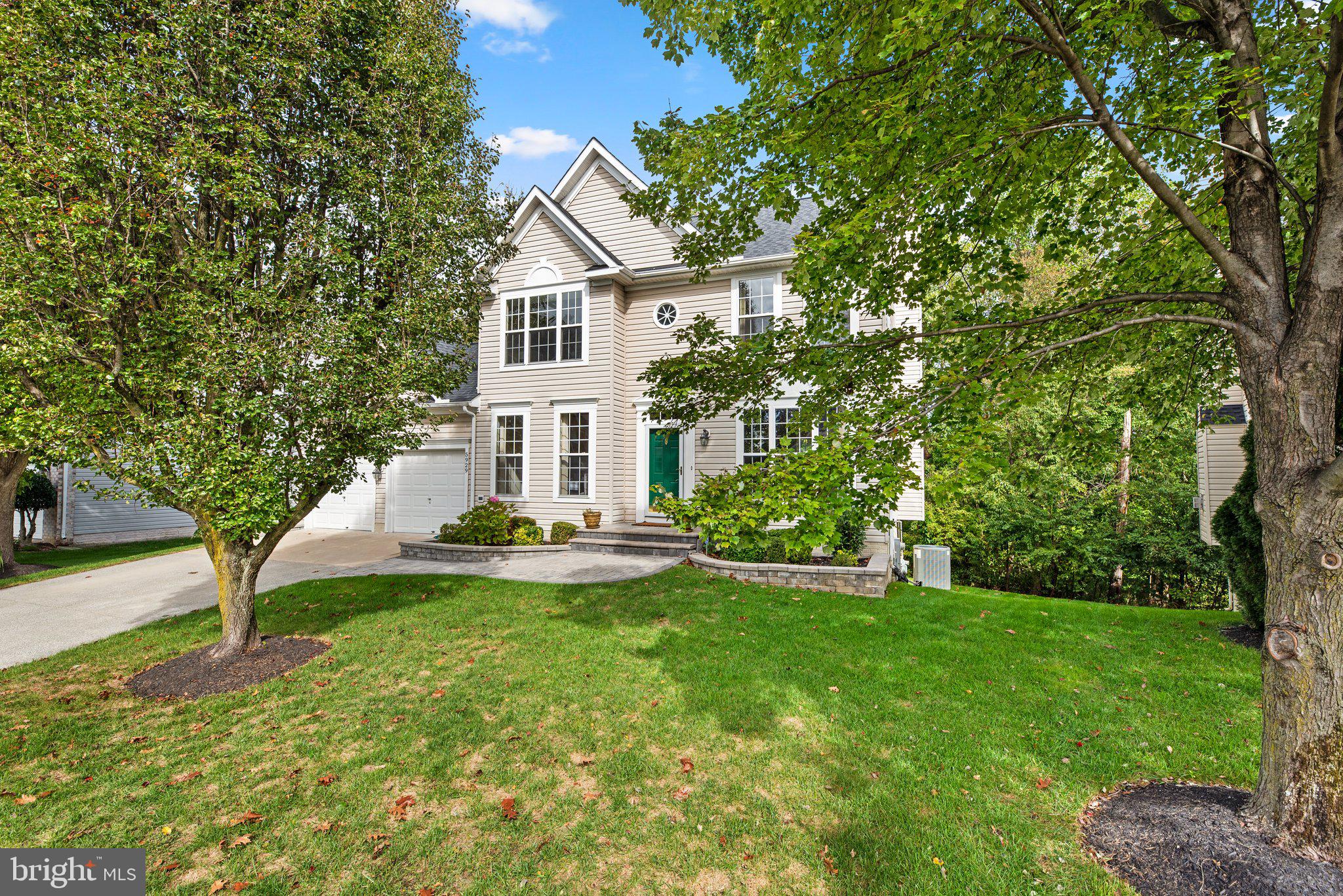 LYNDWOOD - Residential