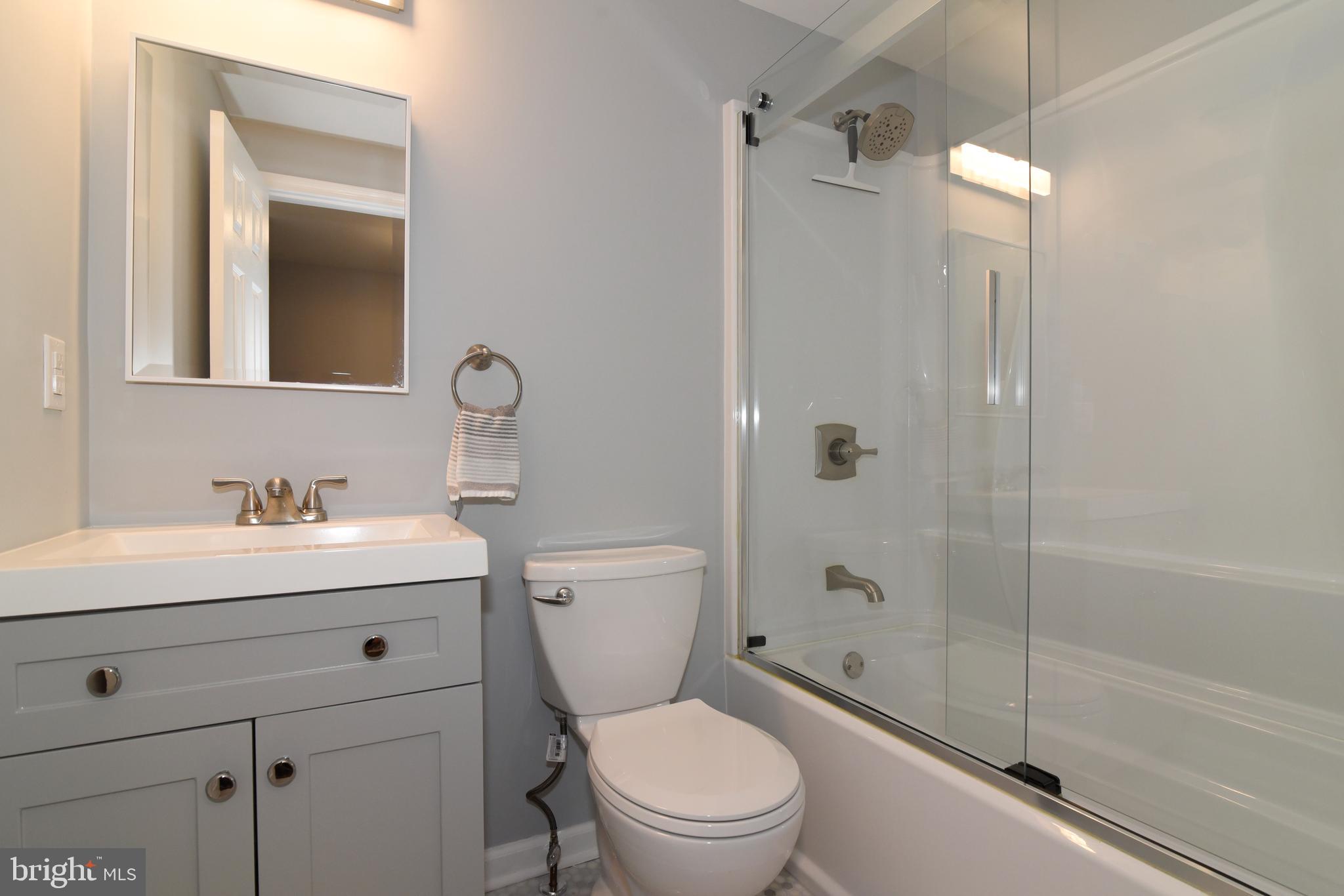 COUNTRYSIDE - Residential