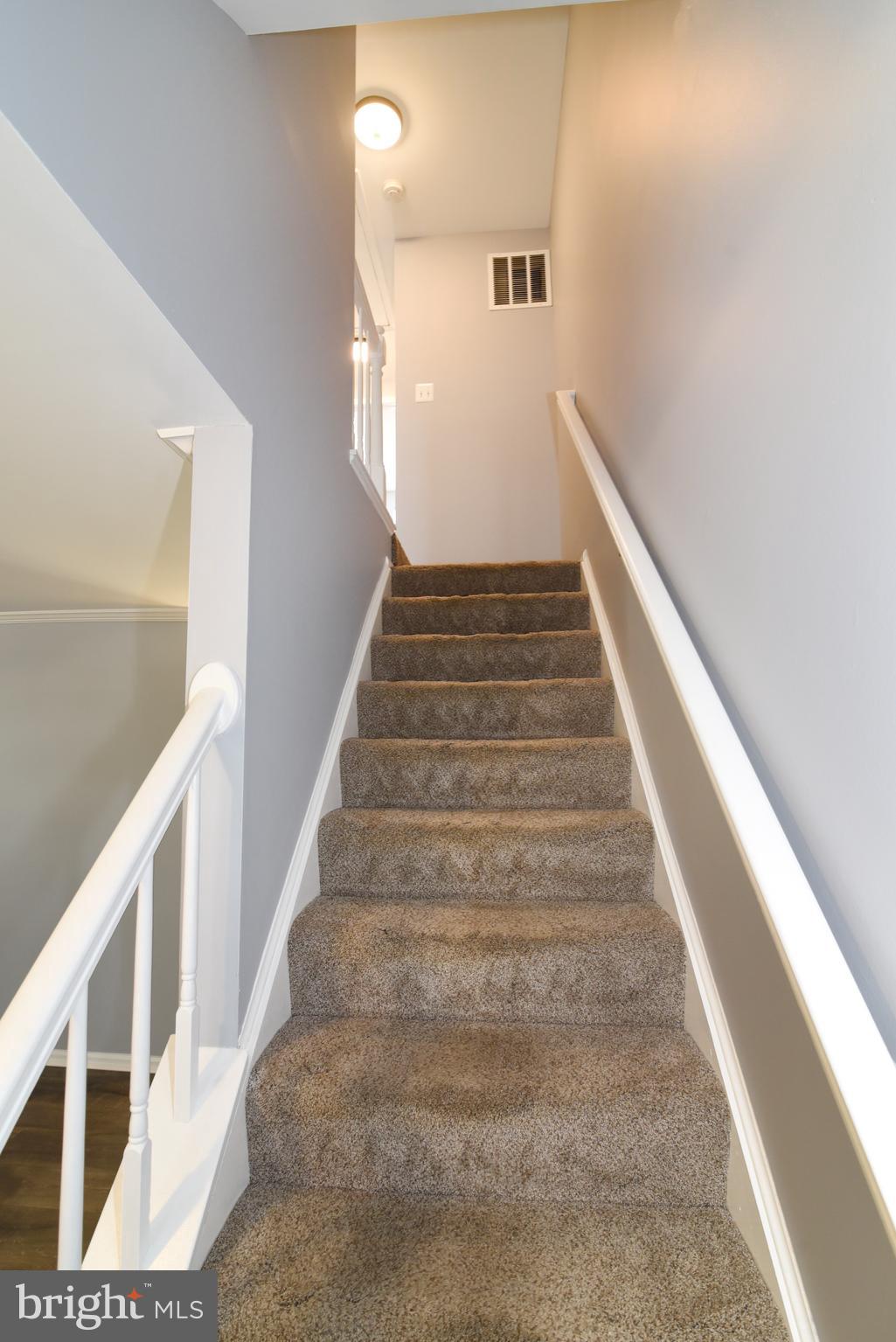 COUNTRYSIDE - Residential