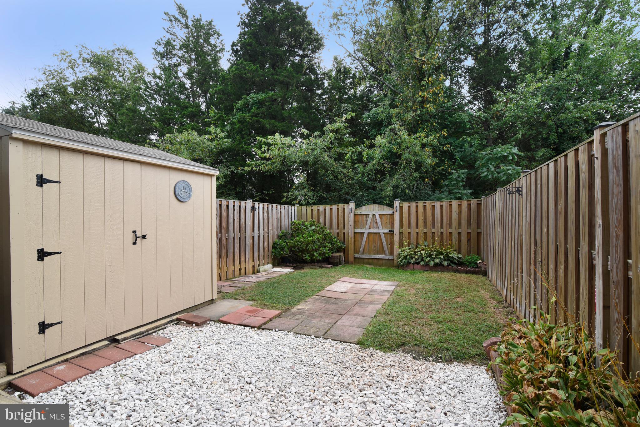 COUNTRYSIDE - Residential