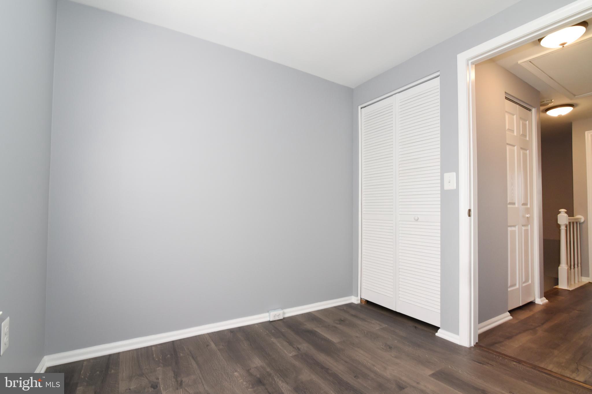 COUNTRYSIDE - Residential