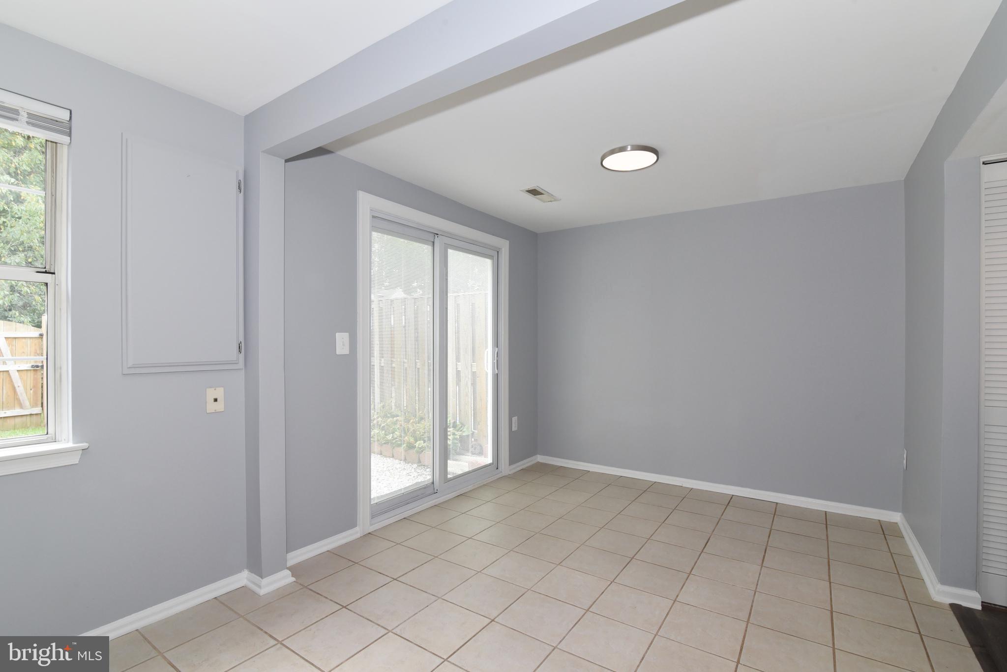 COUNTRYSIDE - Residential