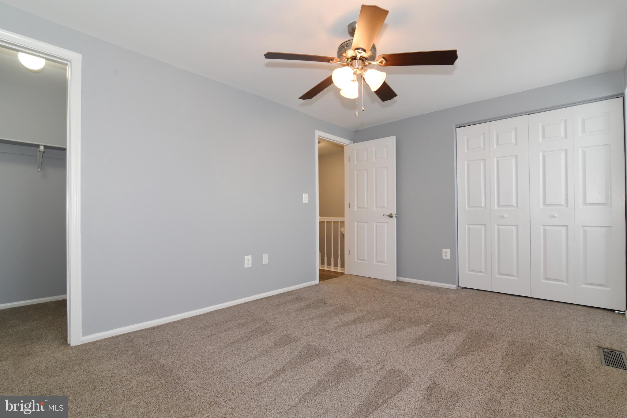 COUNTRYSIDE - Residential