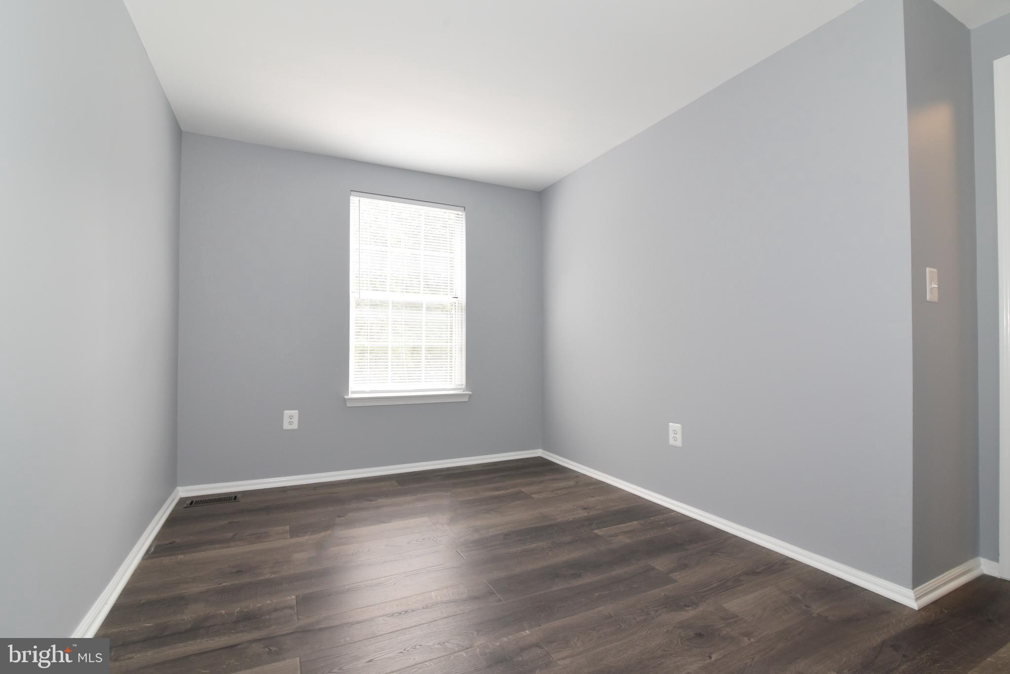 COUNTRYSIDE - Residential