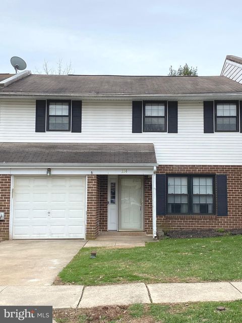 Photo of 334 Laurel Drive, COLLEGEVILLE, PA 19426 (MLS # PAMC2171594)