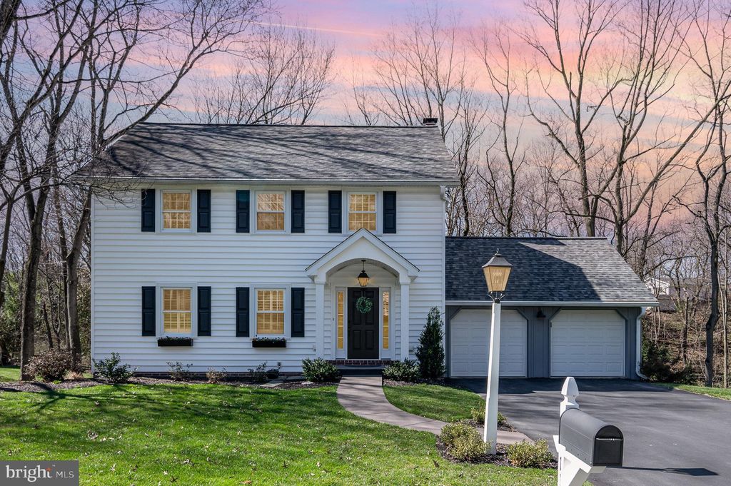 Photo of 1136 Mill Mar Road, Lancaster, PA 17601 (MLS # PALA2048308)