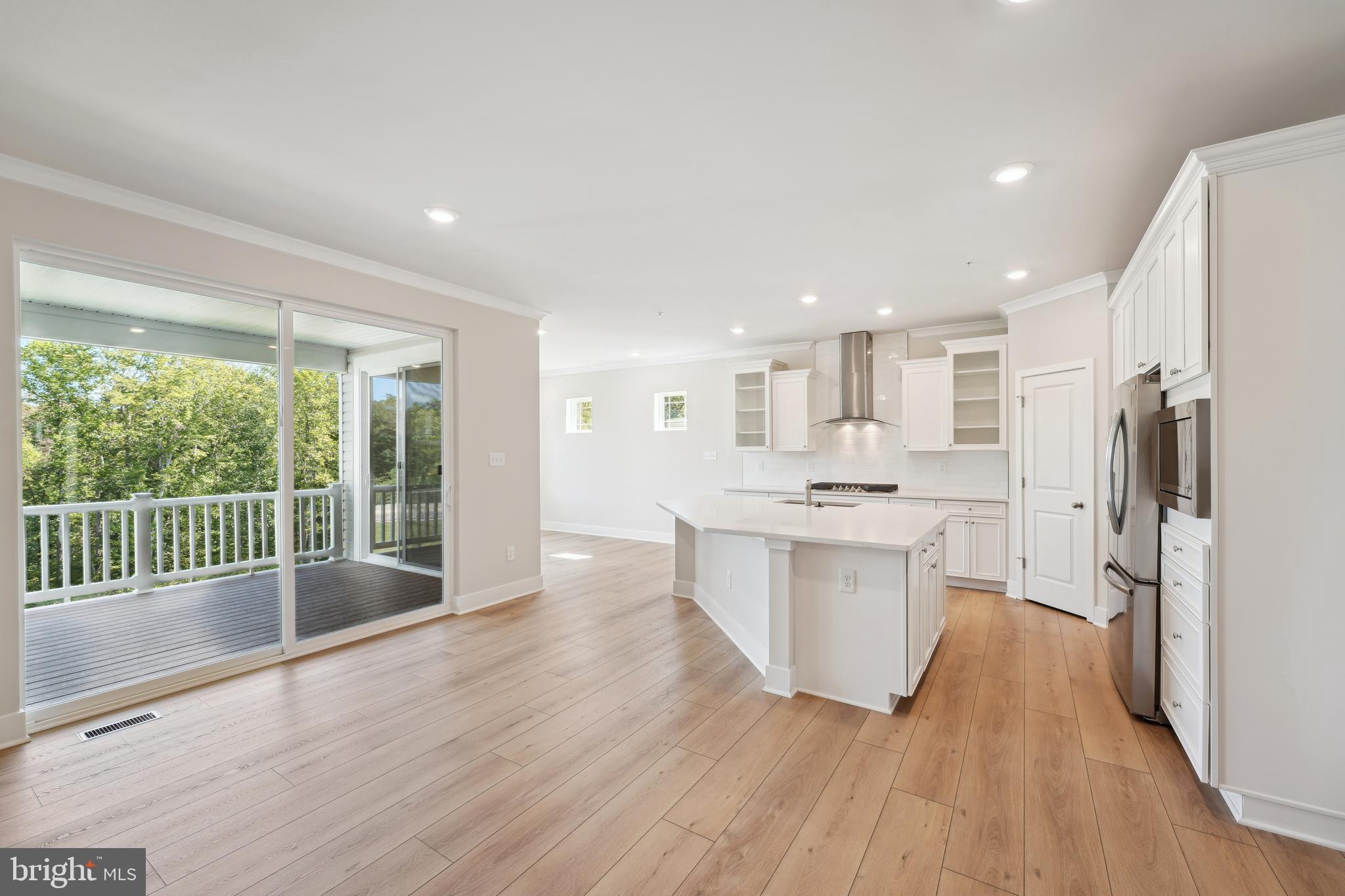 ST. CHARLES - Residential