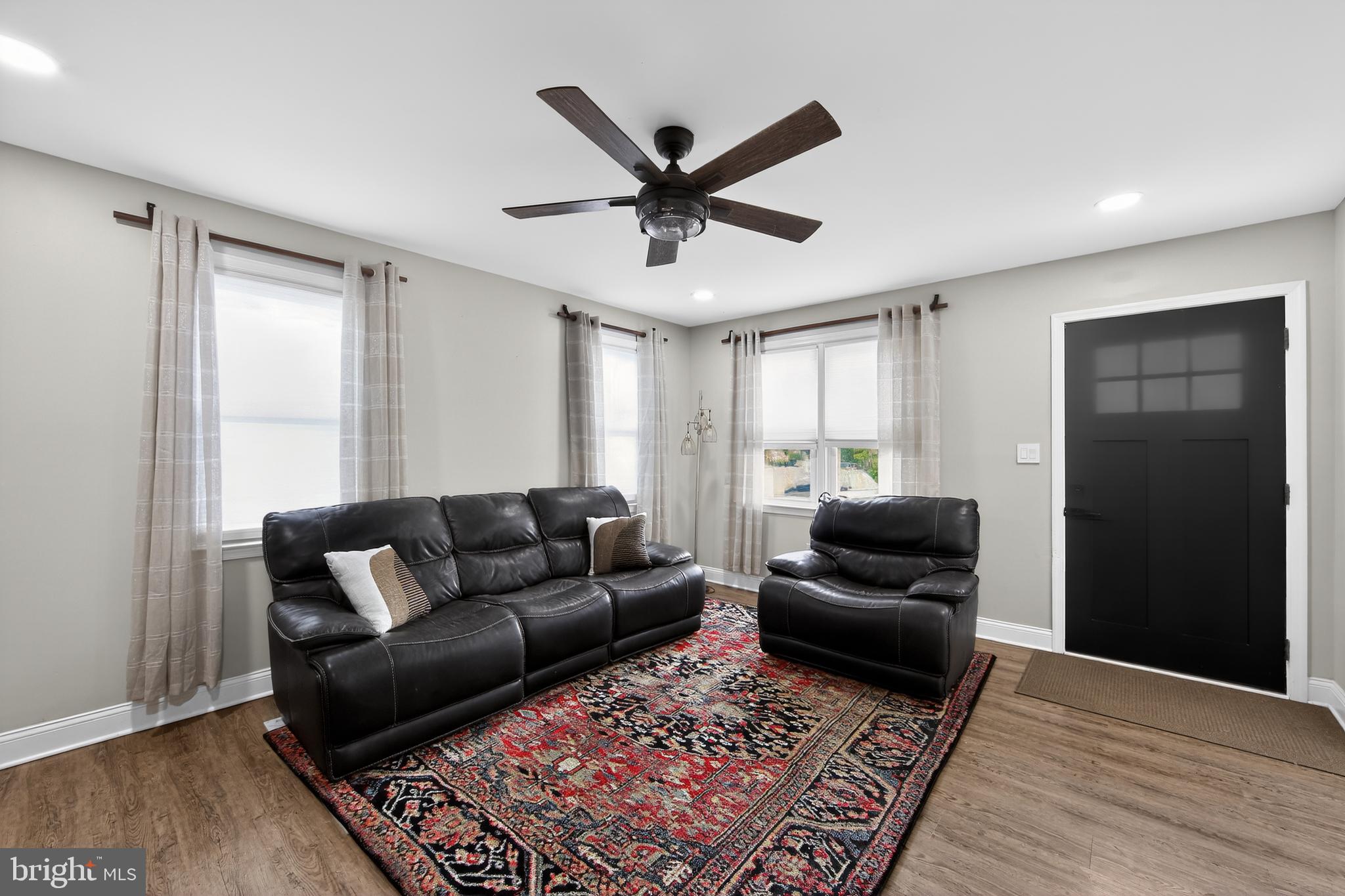 718 SUSQUEHANNA CIRCLE