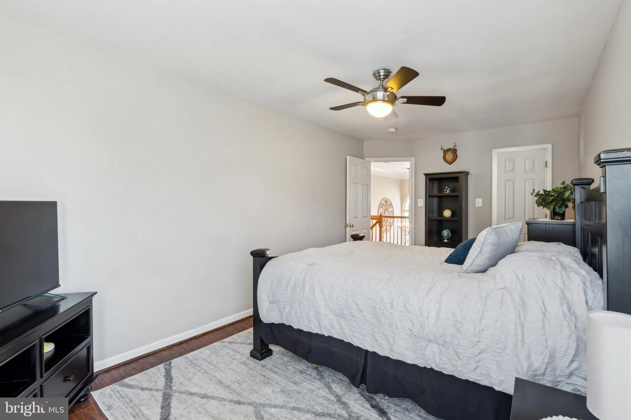 Bristow, Virginia 20136, United States, 5 Bedrooms Bedrooms, ,4 BathroomsBathrooms,Residential,Pending,11762