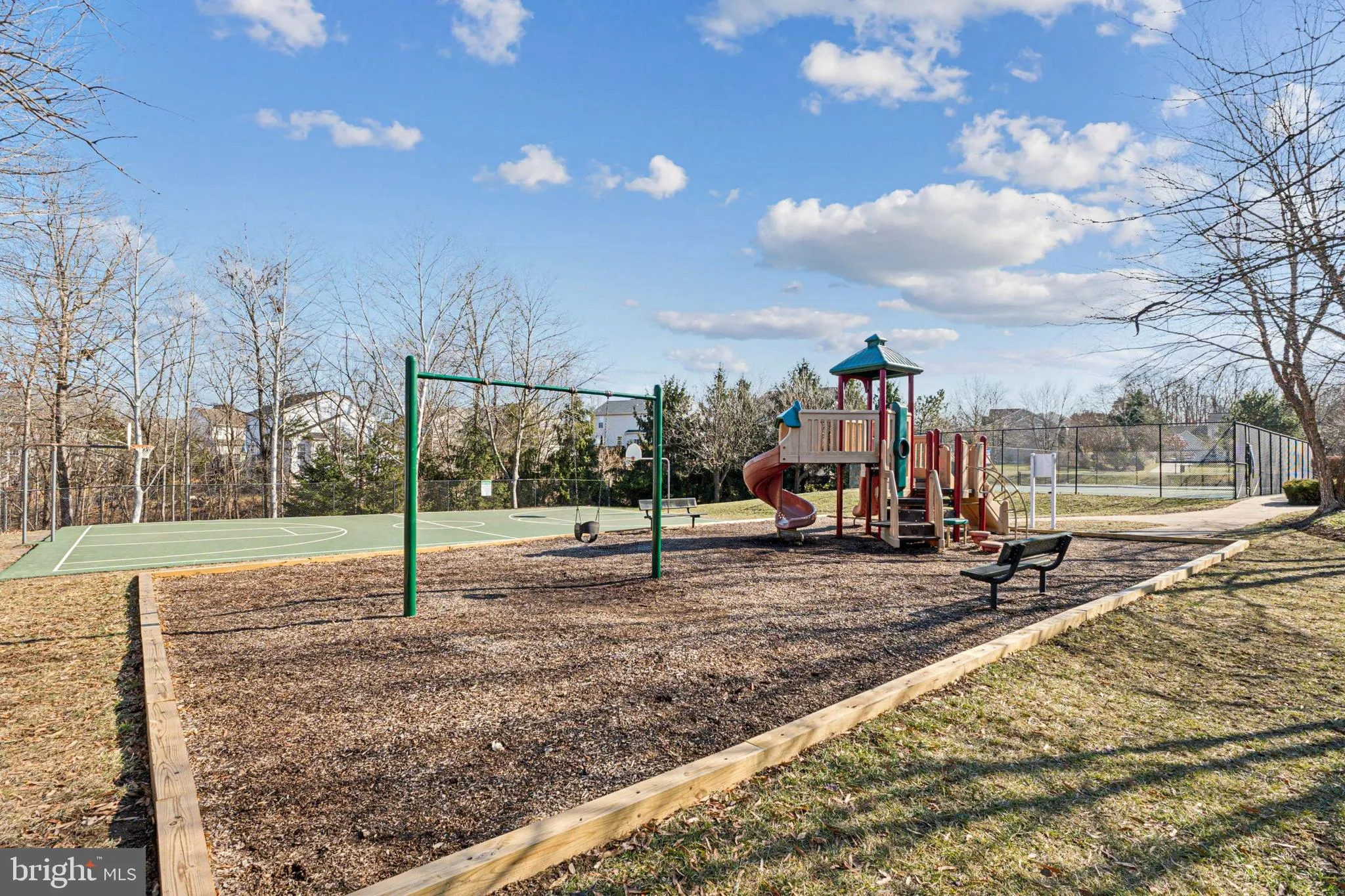 Bristow, Virginia 20136, United States, 5 Bedrooms Bedrooms, ,4 BathroomsBathrooms,Residential,Pending,11762