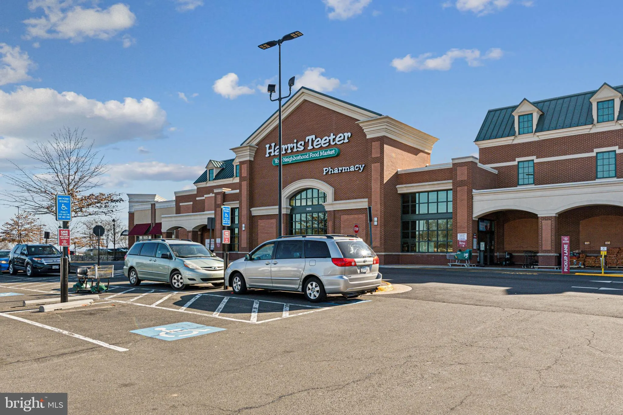 Bristow, Virginia 20136, United States, 5 Bedrooms Bedrooms, ,4 BathroomsBathrooms,Residential,Pending,11762