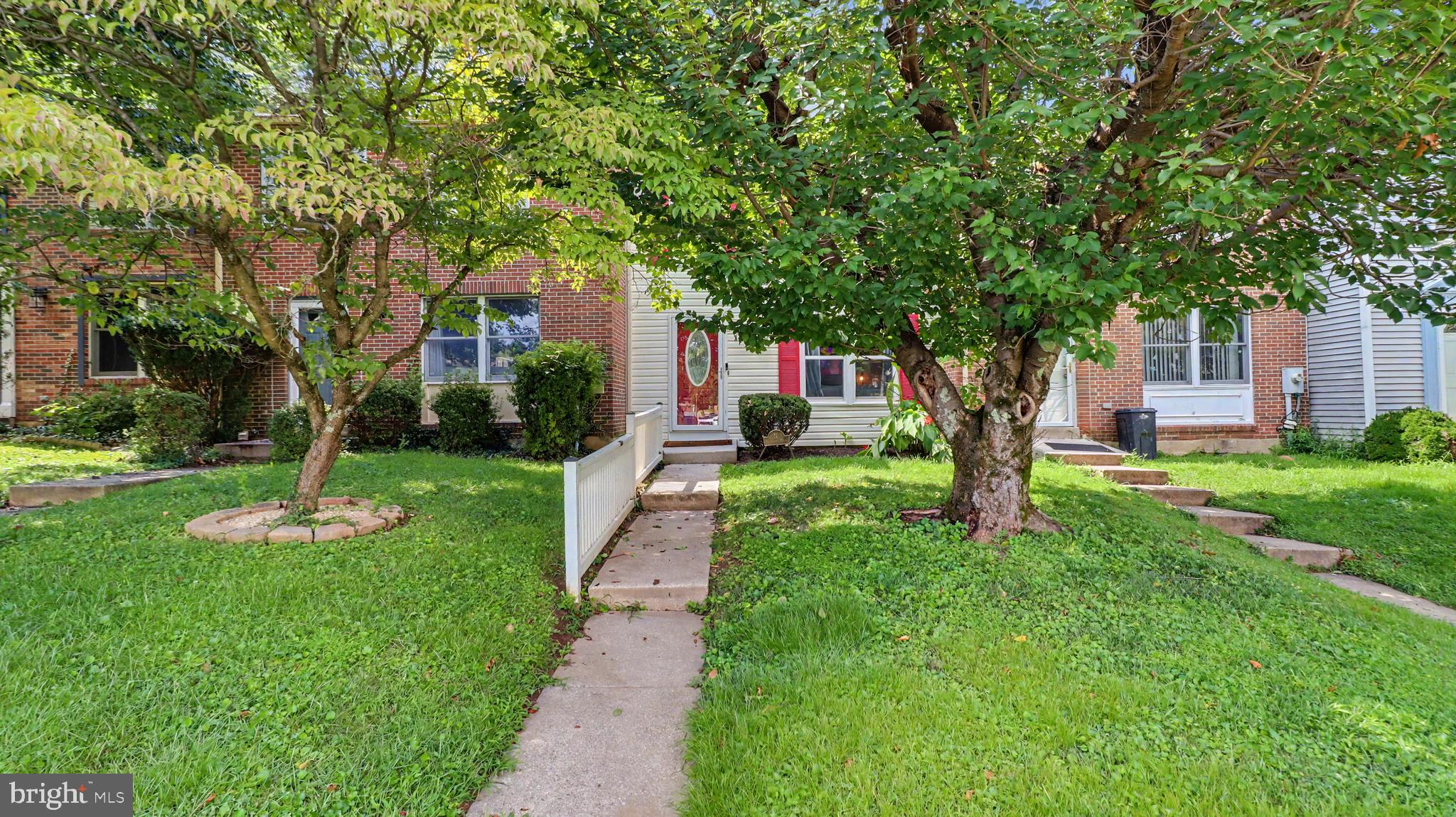 14 FITZHARDING PLACE