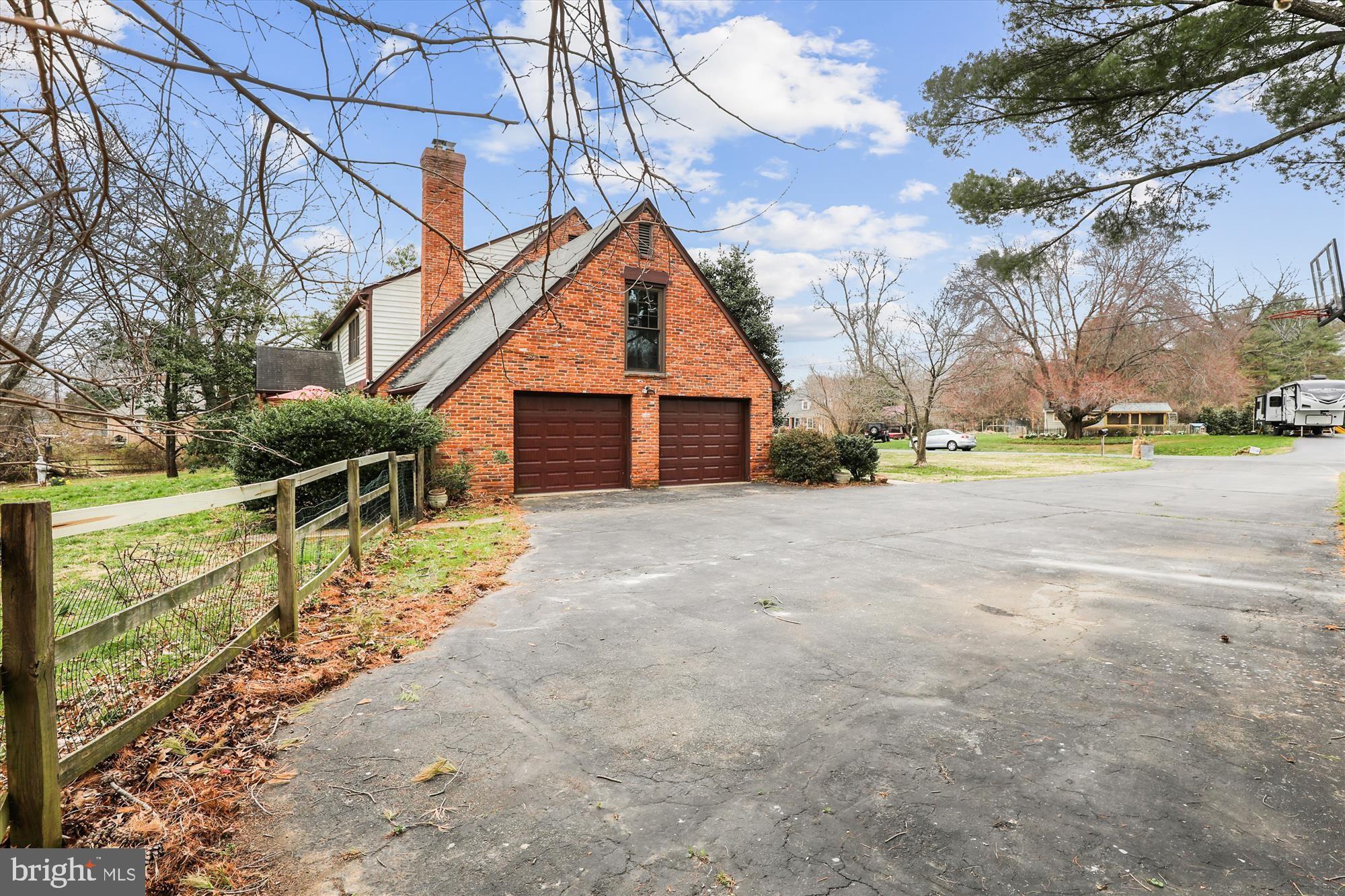 GAYFIELDS - Residential