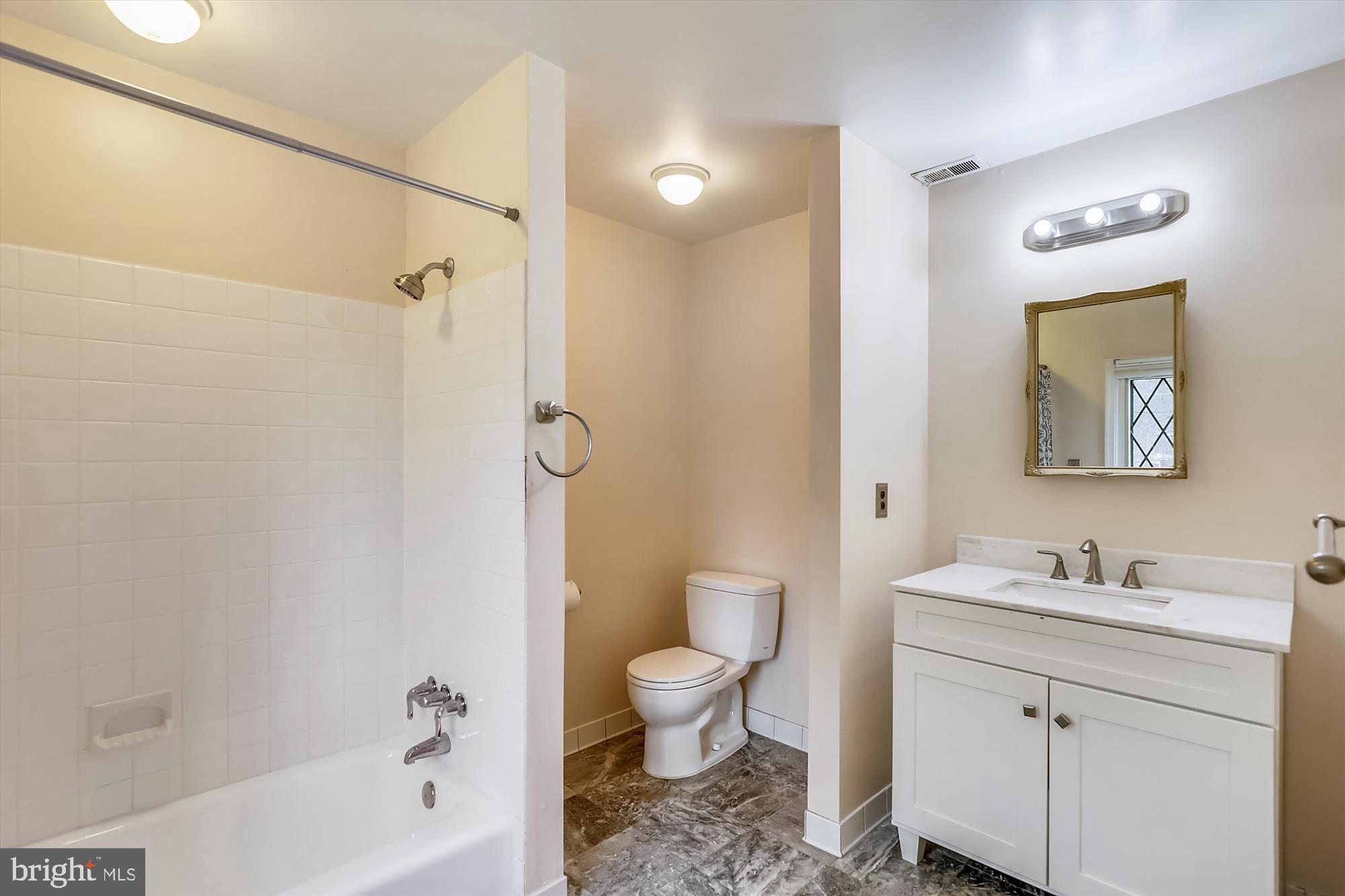 GAYFIELDS - Residential