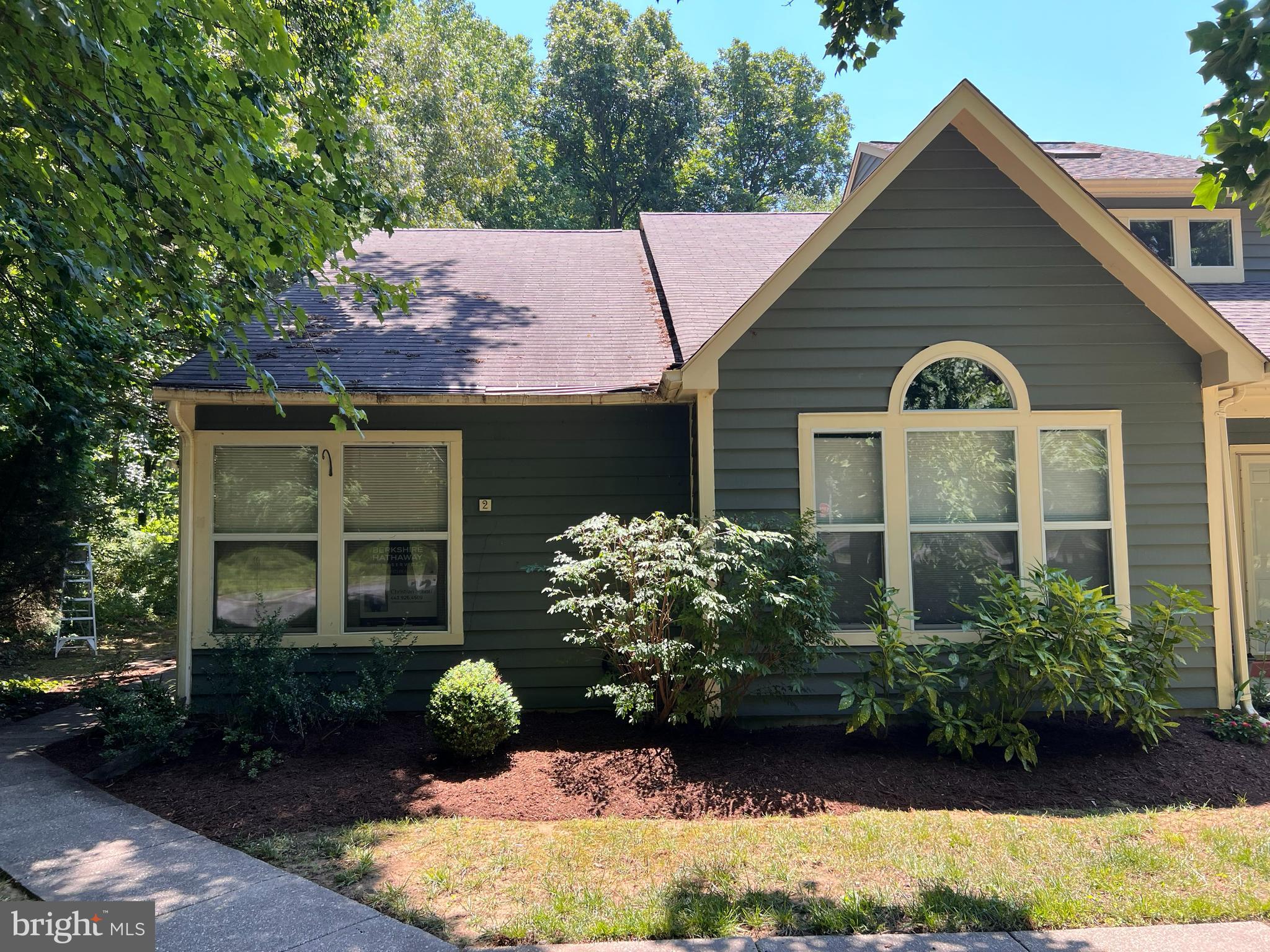 HUNT MEADOW - Residential Lease