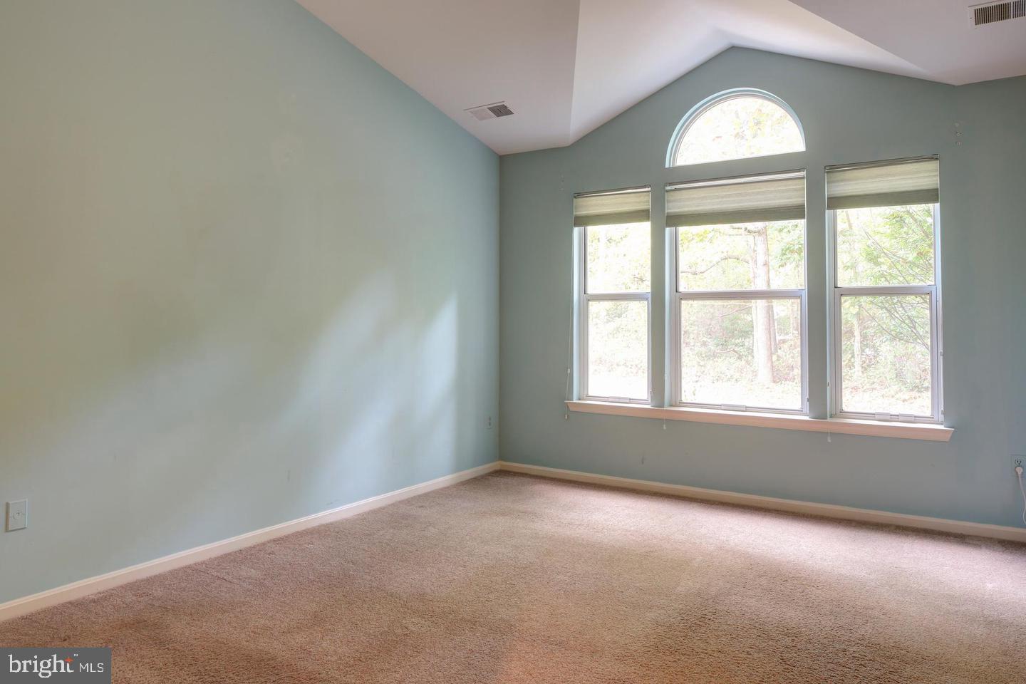 HUNT MEADOW - Residential Lease