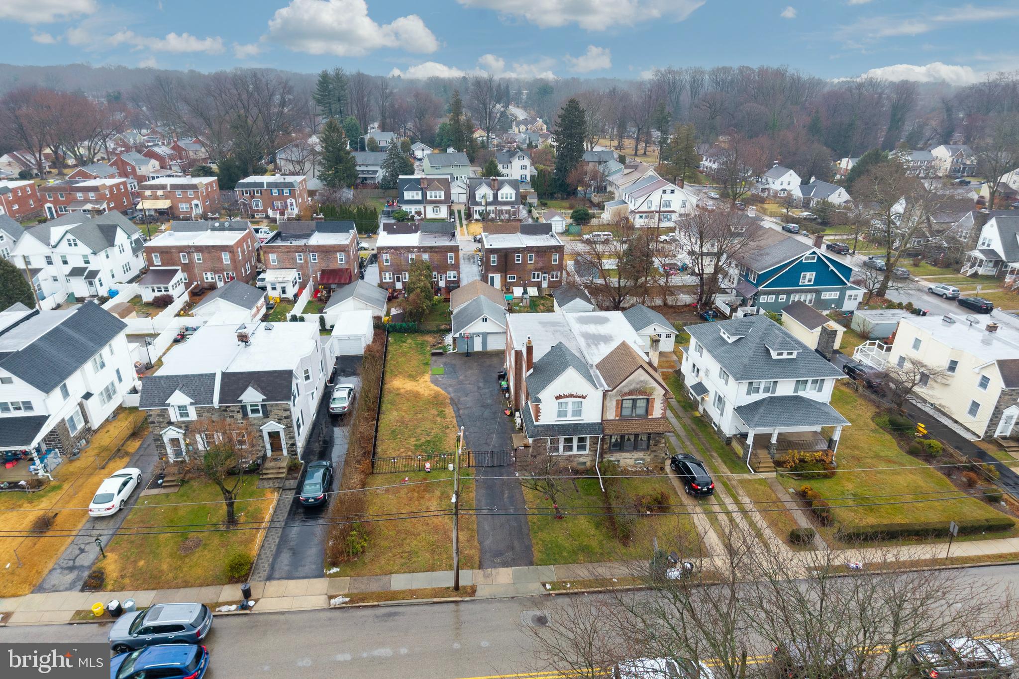 SPRINGFIELD KNOLL - Residential