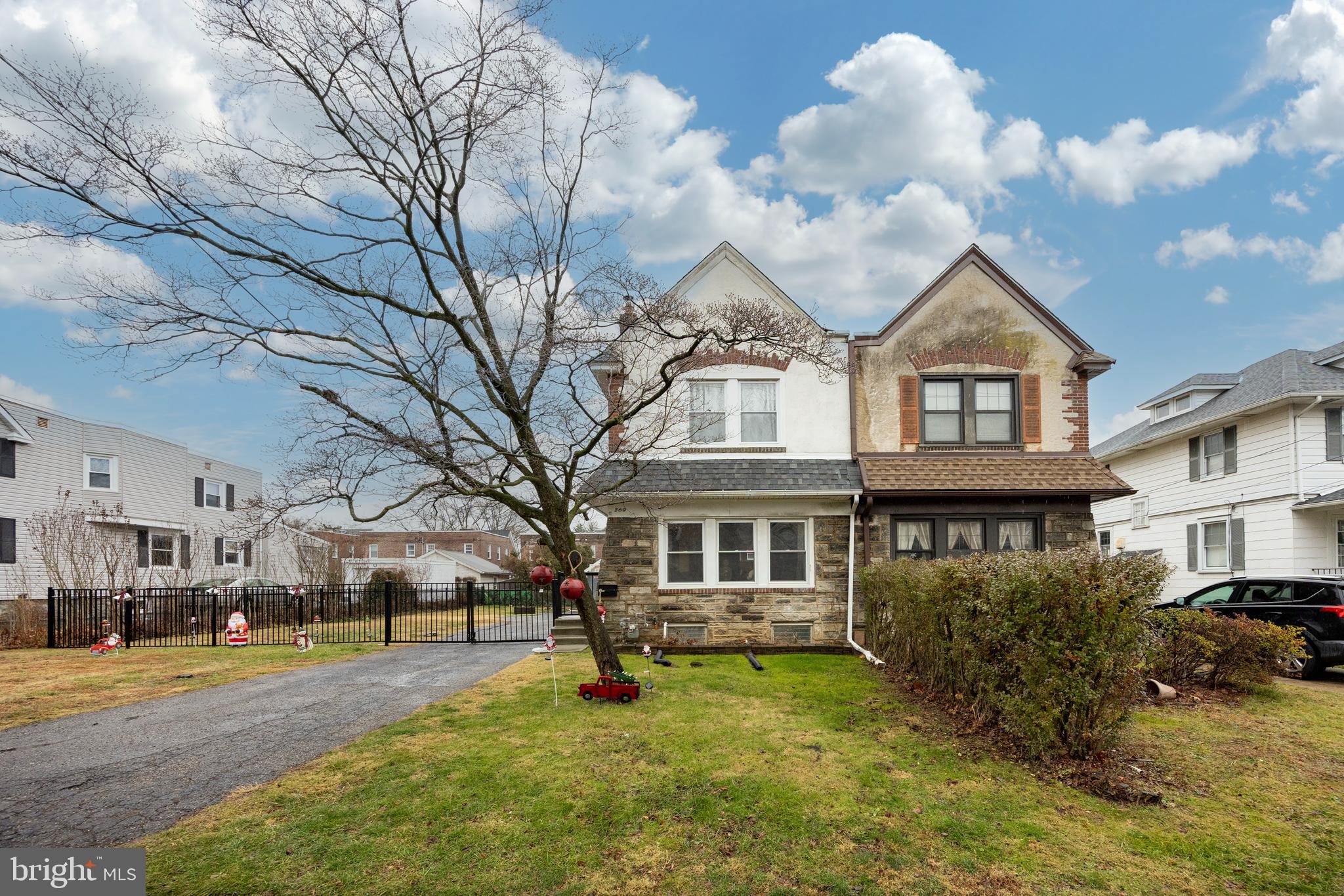 SPRINGFIELD KNOLL - Residential