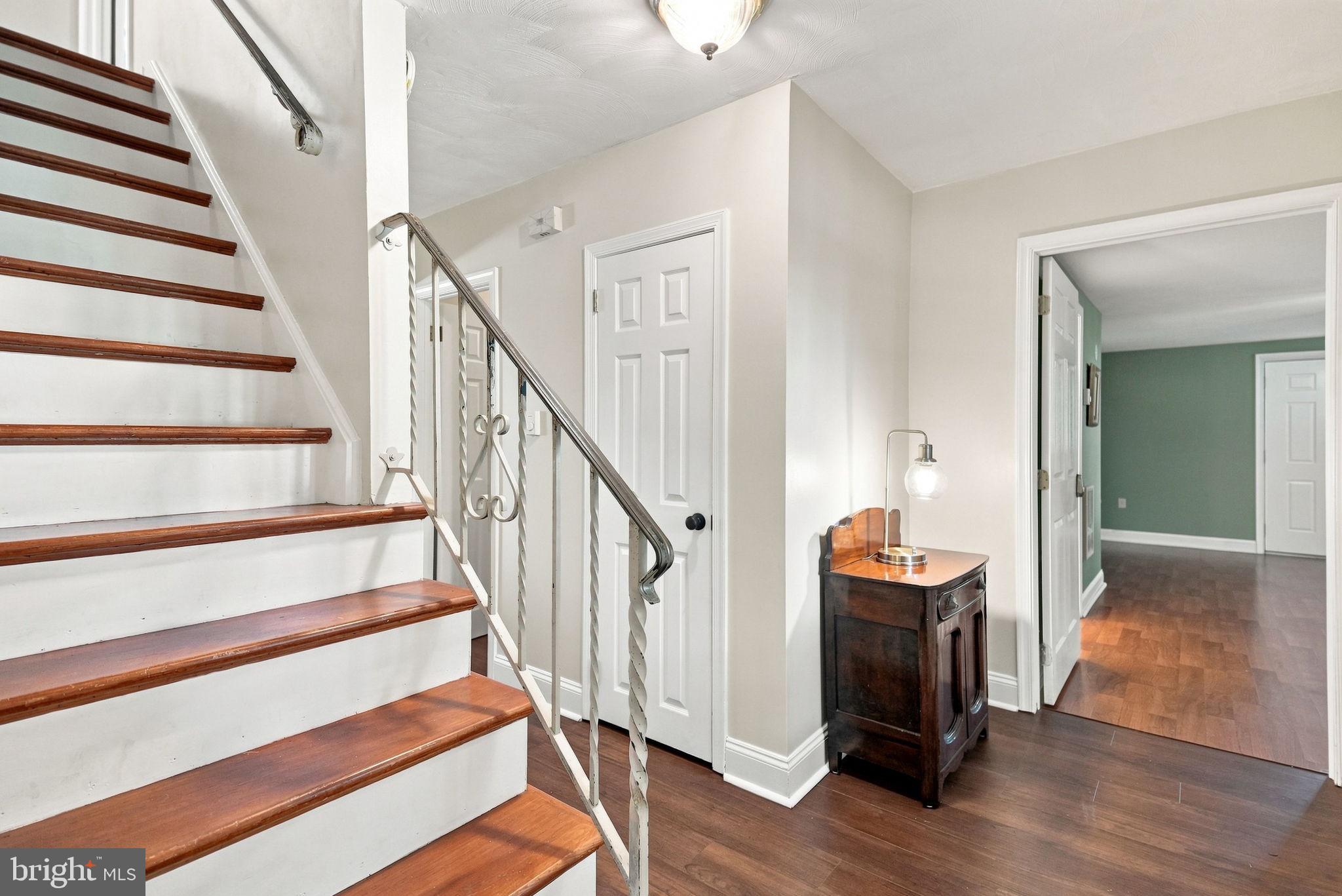 404 HILLTOWN PIKE