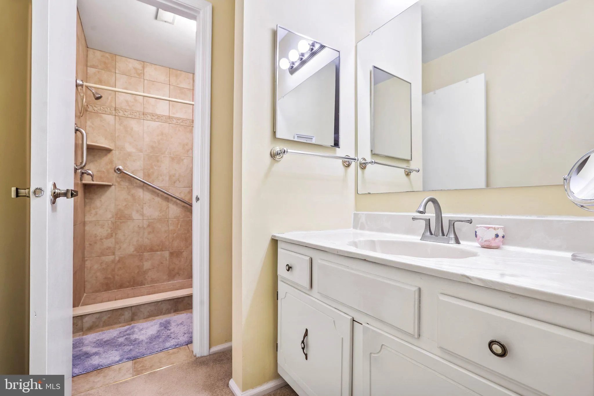 Deptford, New Jersey 08096, United States, 2 Bedrooms Bedrooms, ,2 BathroomsBathrooms,Residential,Pending,1606