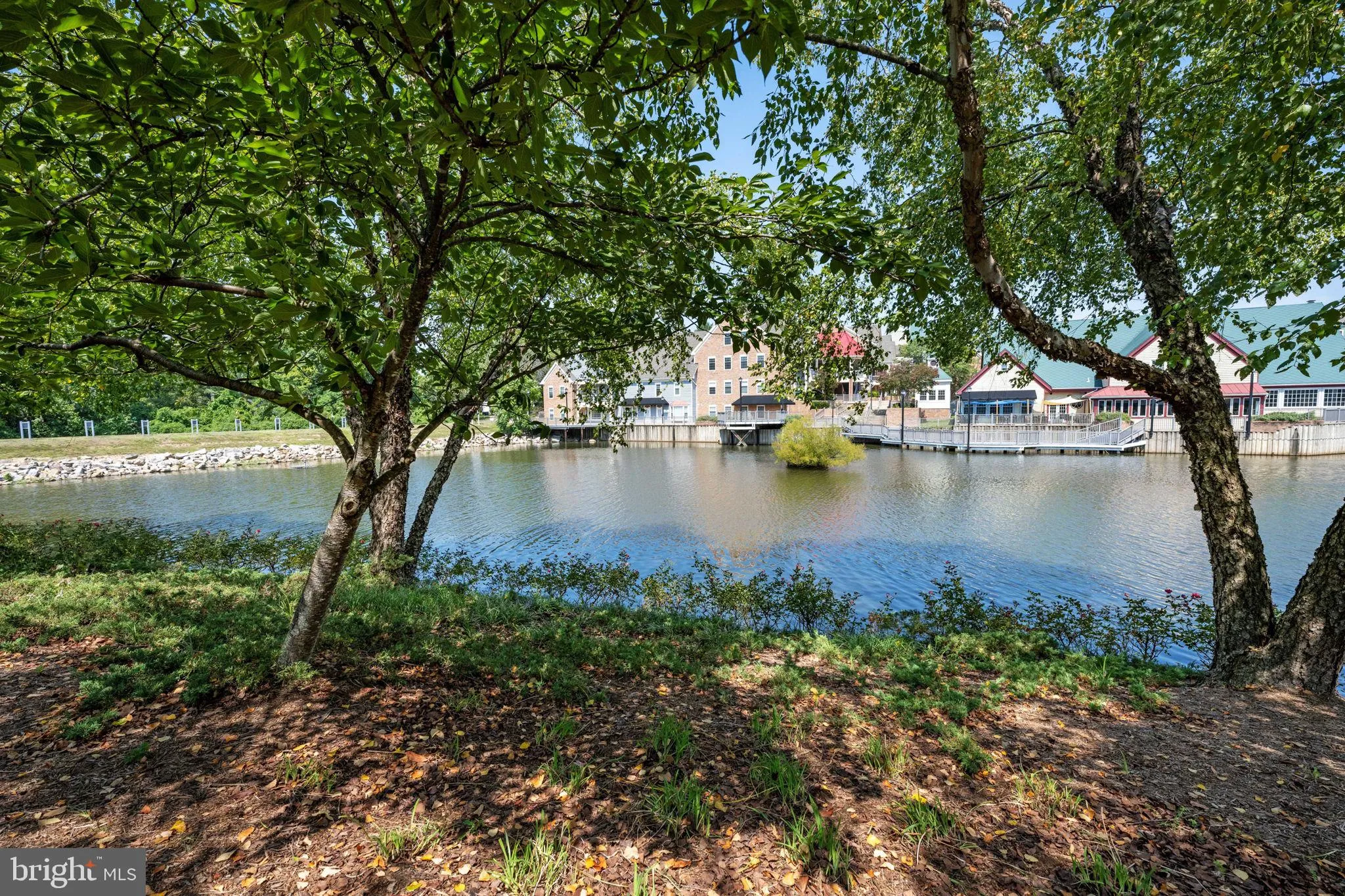 Woodbridge, Virginia 22192, United States, 2 Bedrooms Bedrooms, ,4 BathroomsBathrooms,Residential,Active,98378