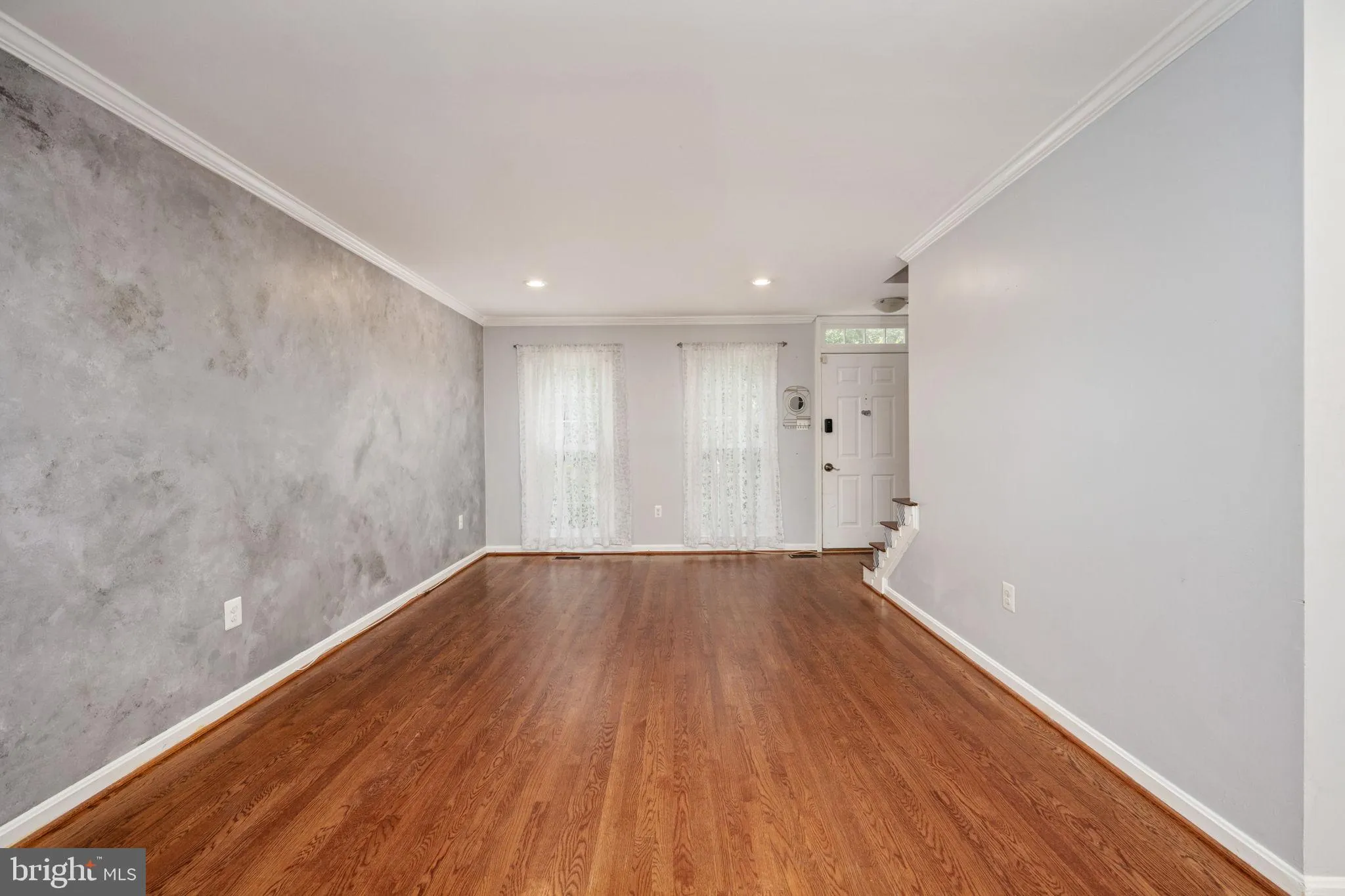 Woodbridge, Virginia 22192, United States, 2 Bedrooms Bedrooms, ,4 BathroomsBathrooms,Residential,Active,98378