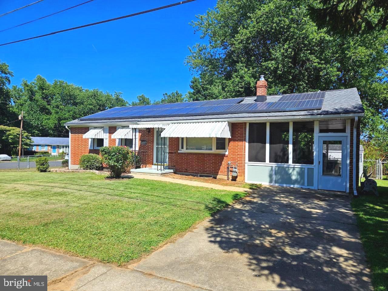 709 SAINT JAMES TERRACE