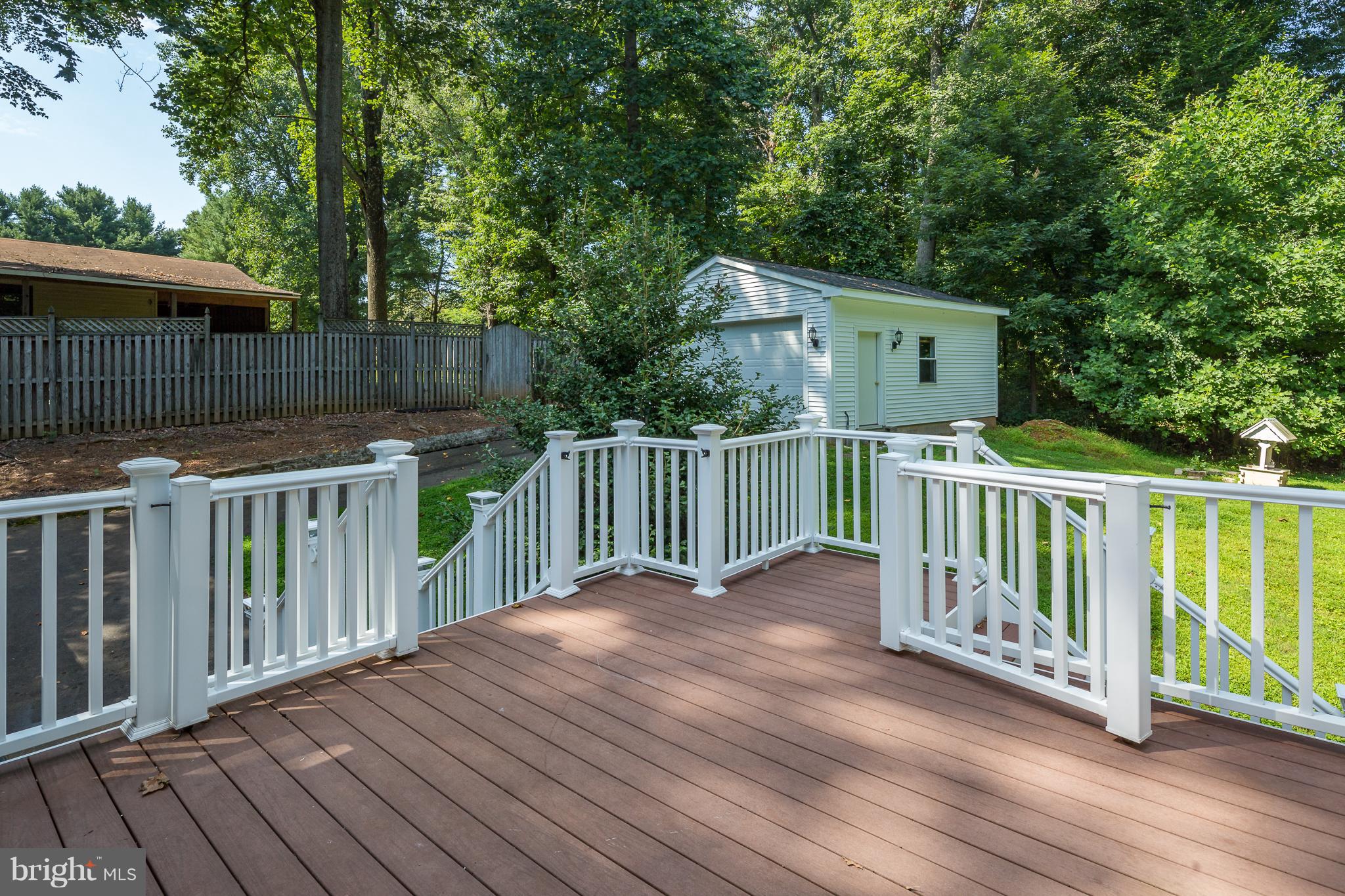 KNOLLWOOD ESTATES - Residential