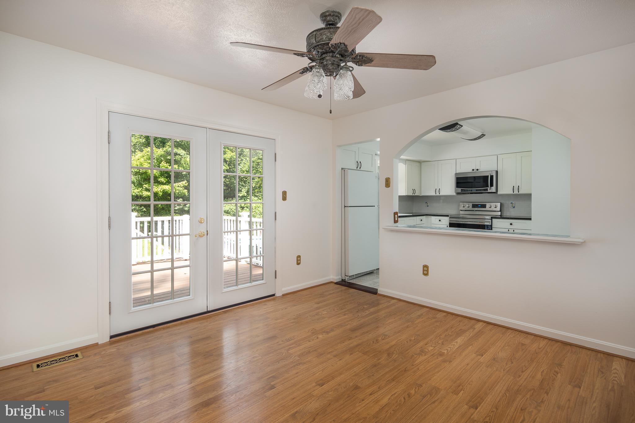 KNOLLWOOD ESTATES - Residential