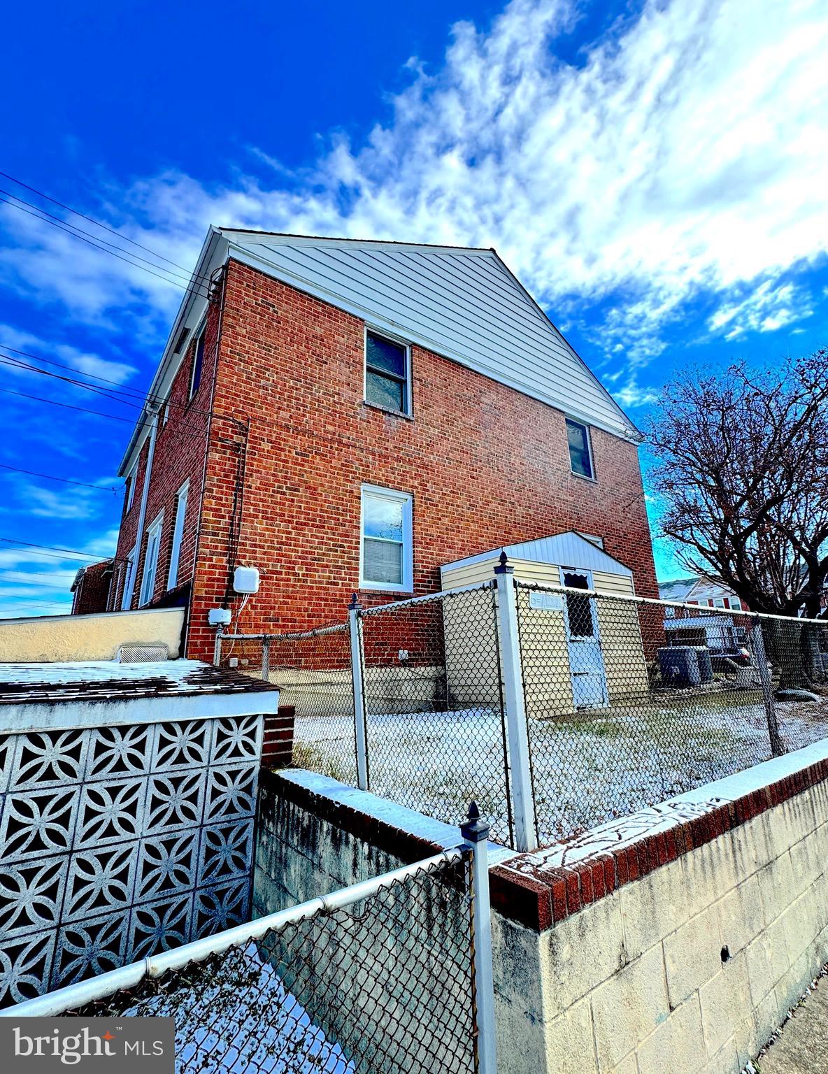 EASTFIELD - Residential