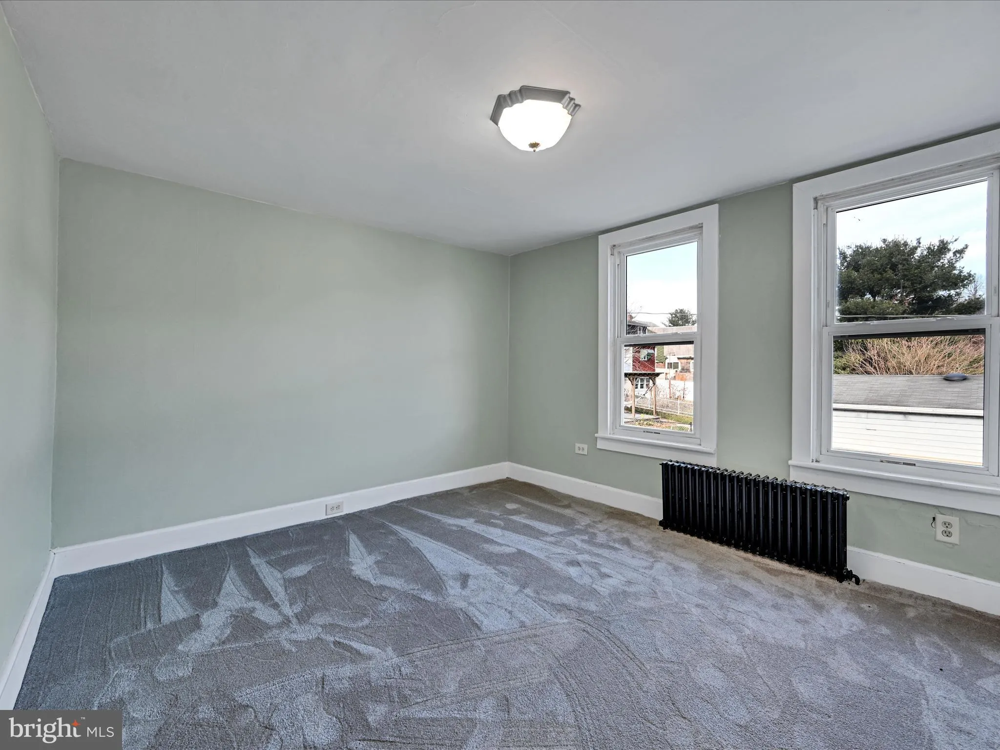 Saint Clair, Pennsylvania 17970, United States, 2 Bedrooms Bedrooms, ,1 BathroomBathrooms,Residential,Pending,205047