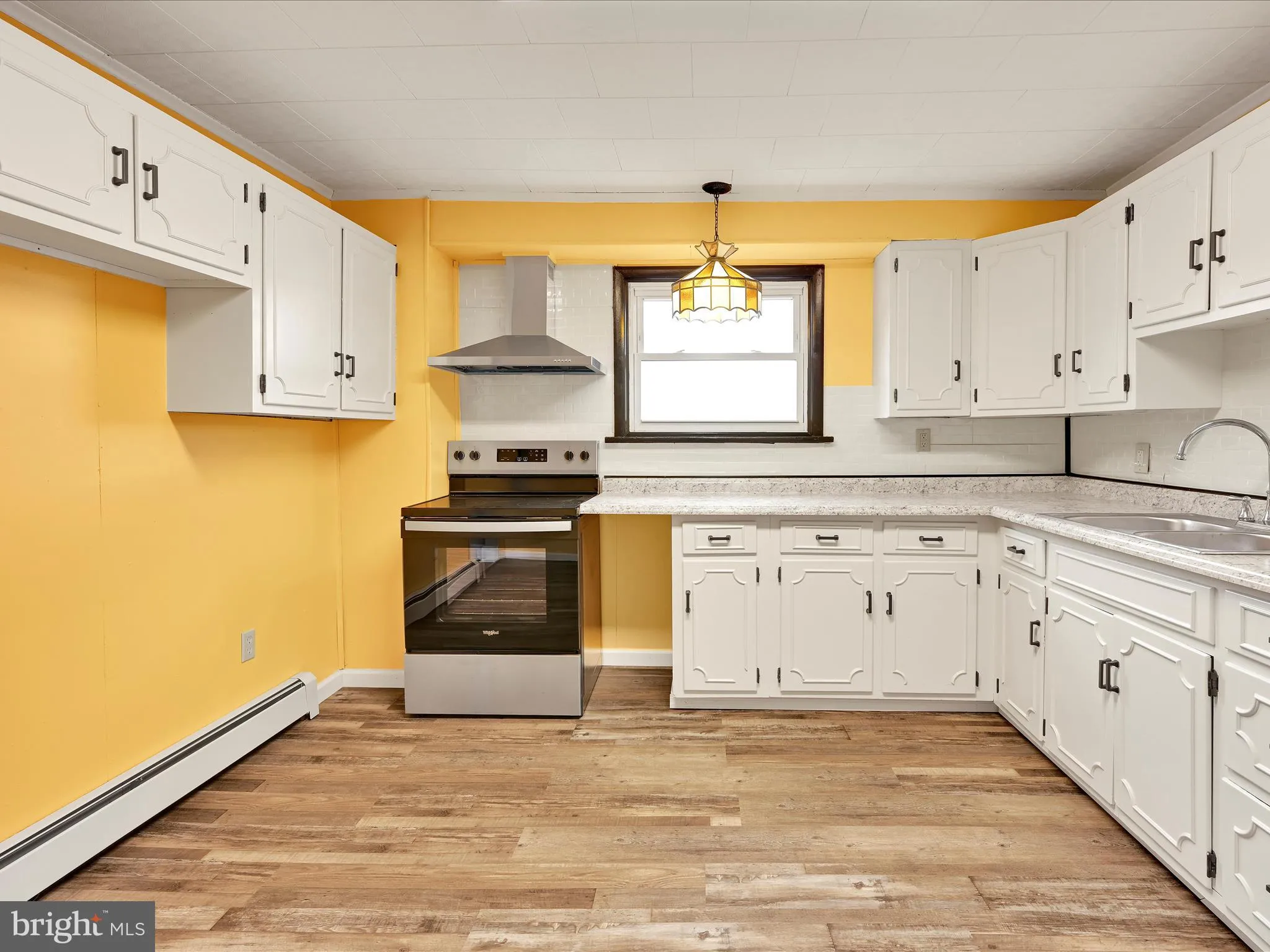 Saint Clair, Pennsylvania 17970, United States, 2 Bedrooms Bedrooms, ,1 BathroomBathrooms,Residential,Pending,205047