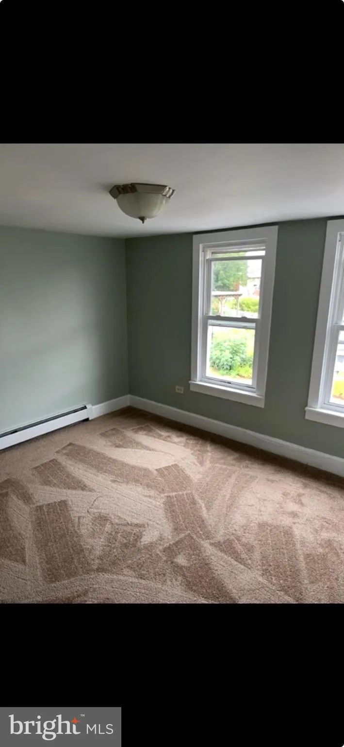 Saint Clair, Pennsylvania 17970, United States, 2 Bedrooms Bedrooms, ,1 BathroomBathrooms,Residential,Pending,205047