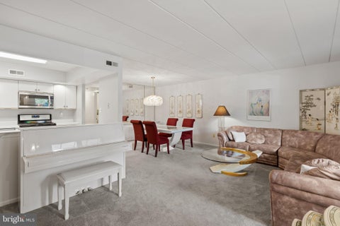 Condo For Sale - 2015 Welsh Road #D57<br/> Philadelphia County, PHILADELPHIA, PA 19115