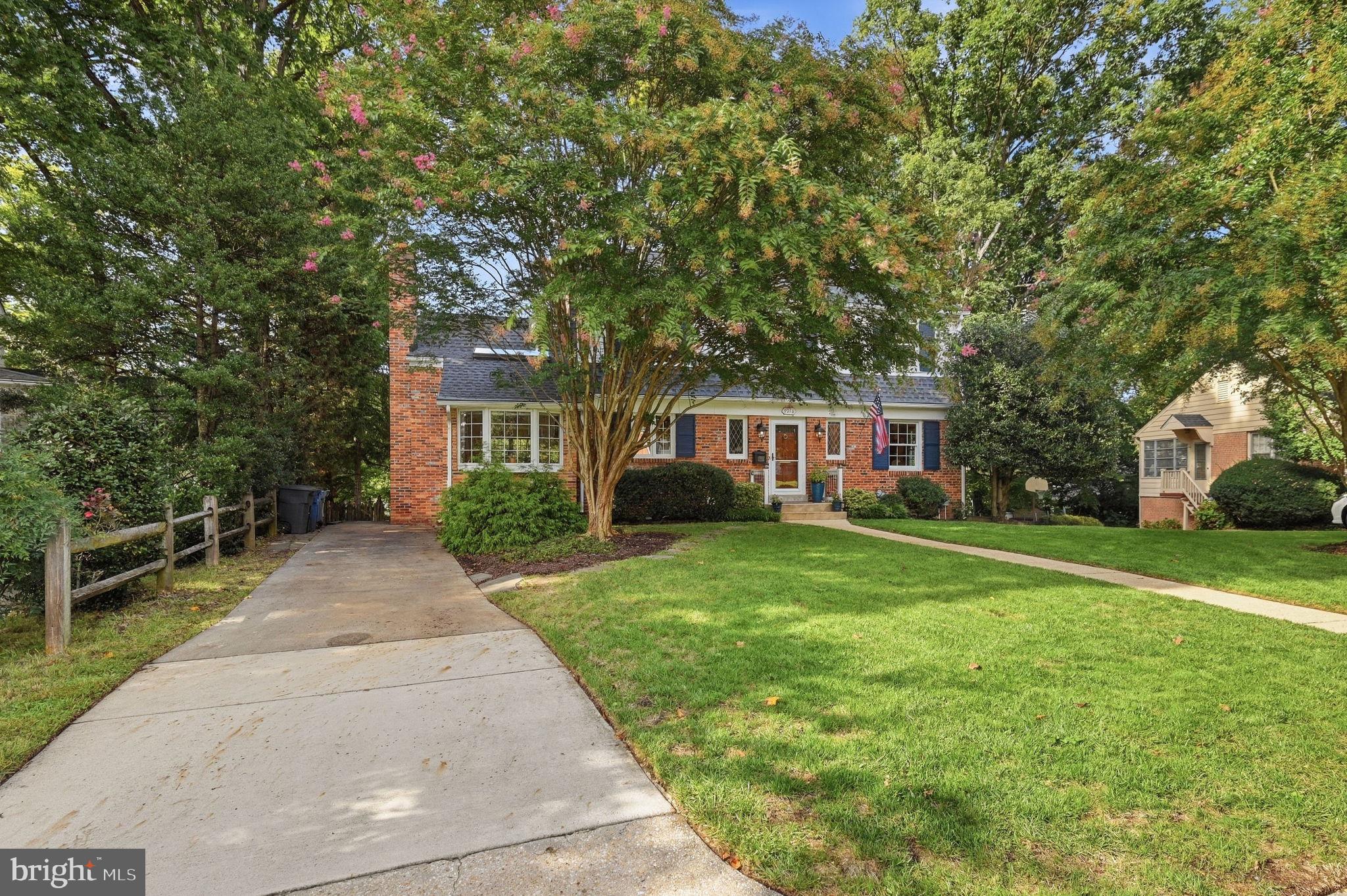 9716 CARRIAGE ROAD