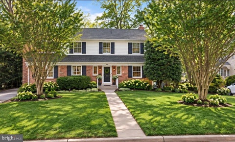 Photo of 9716 Carriage Road, KENSINGTON, MD 20895 (MLS # MDMC2256988)